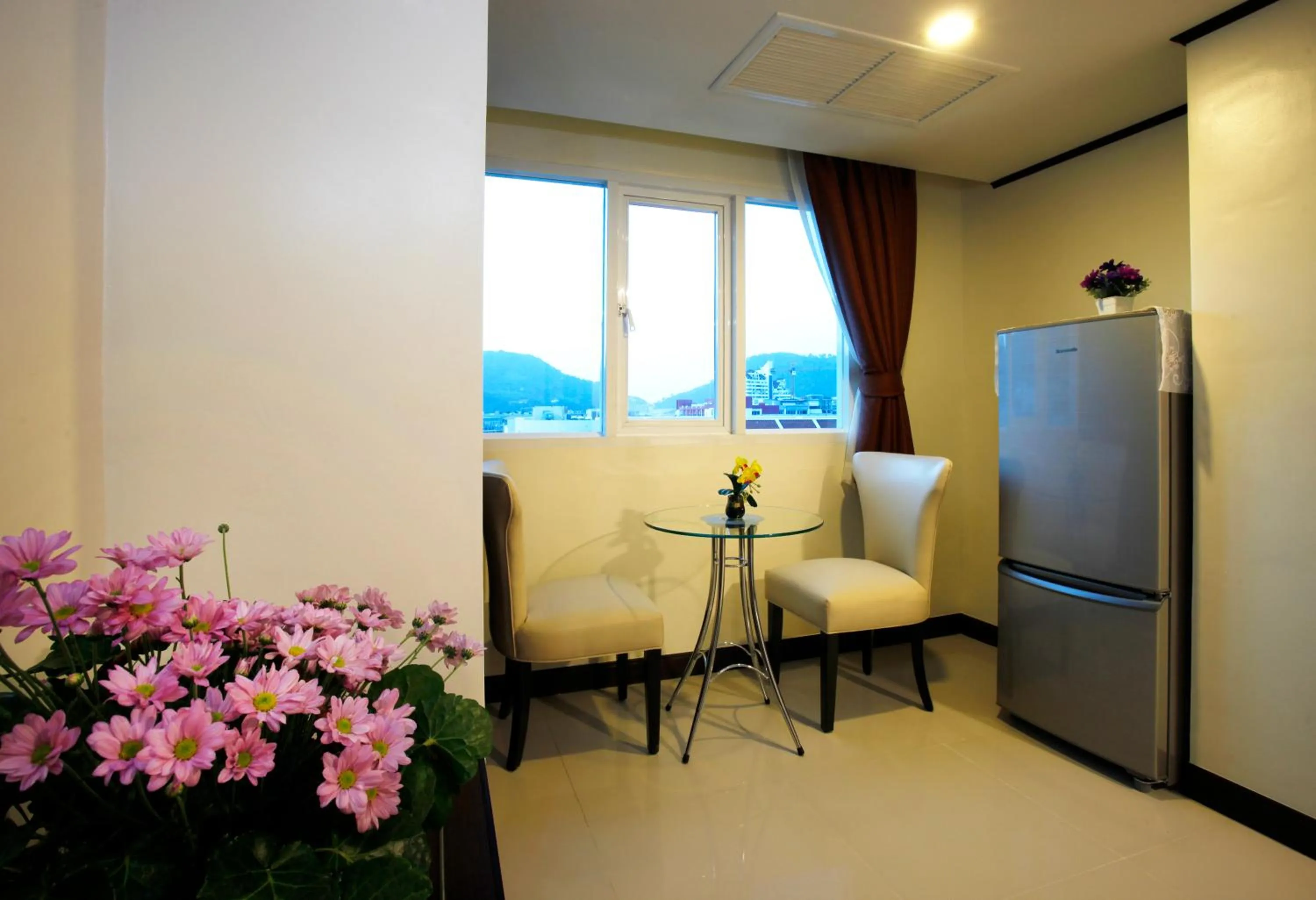 Seating area in Orchid Resortel