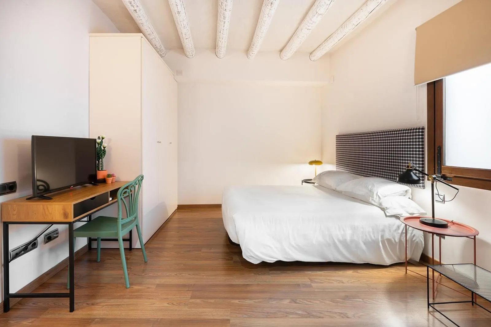 Bed in Hostal Pichorradicas
