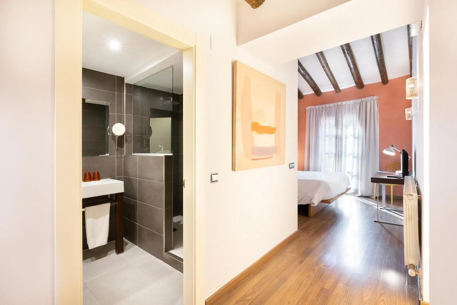 Bed in Hostal Pichorradicas