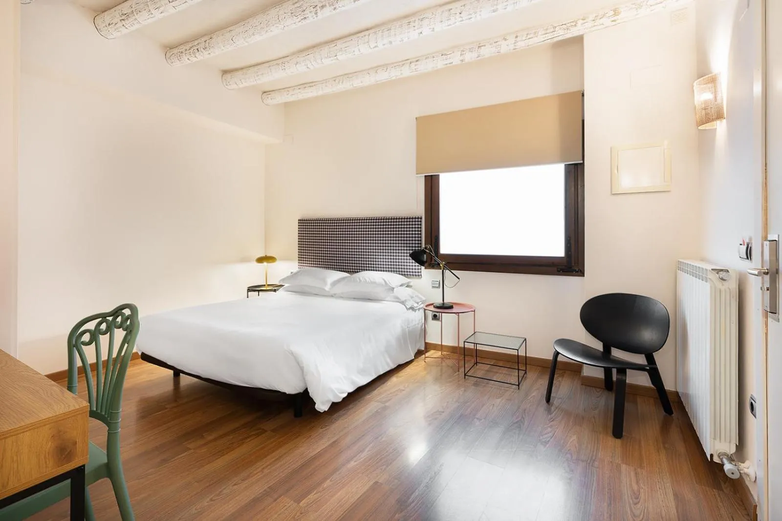 Bed in Hostal Pichorradicas