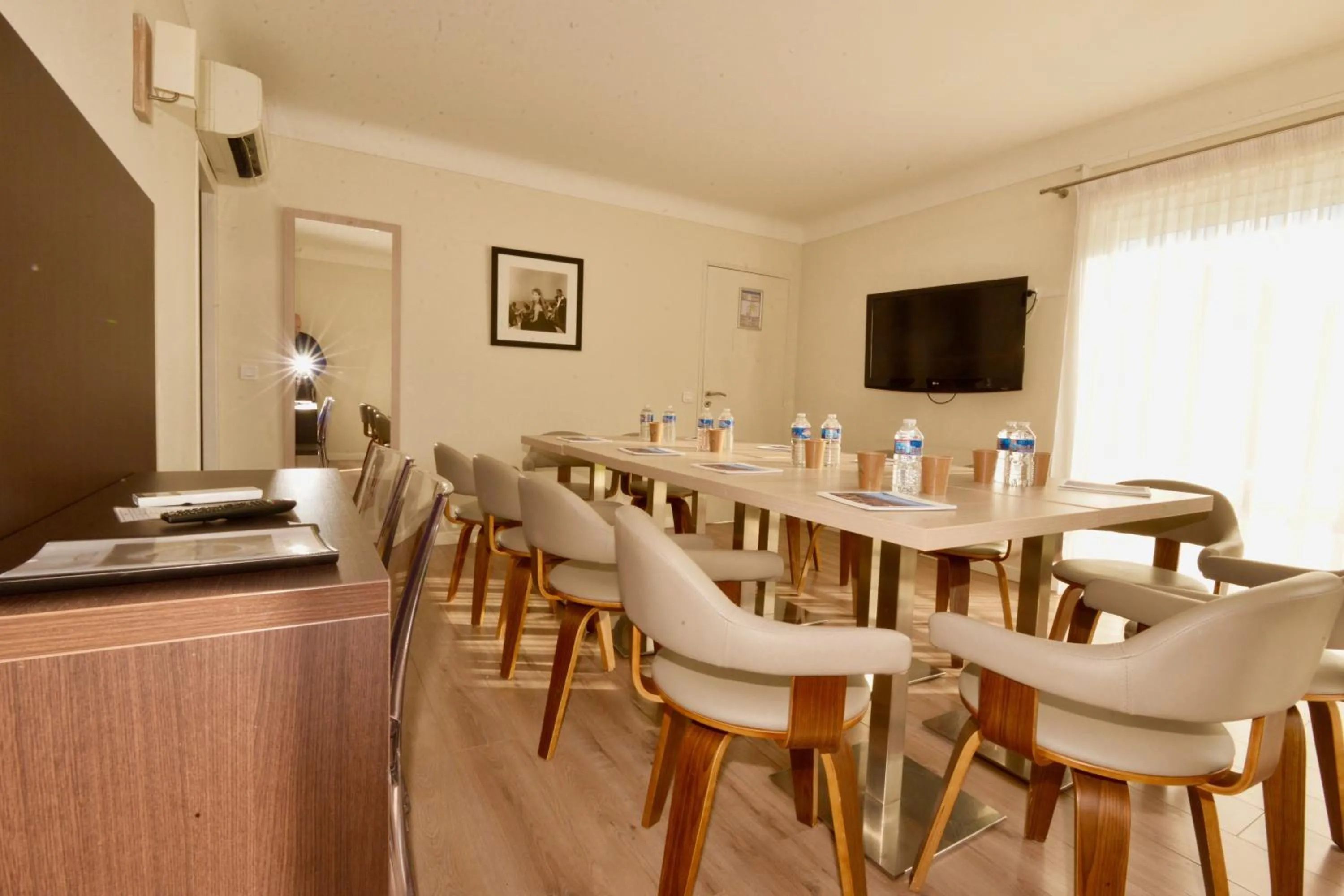 Business facilities in Hôtel Villa Sophia - ADULTS ONLY JULY AND AUGUST