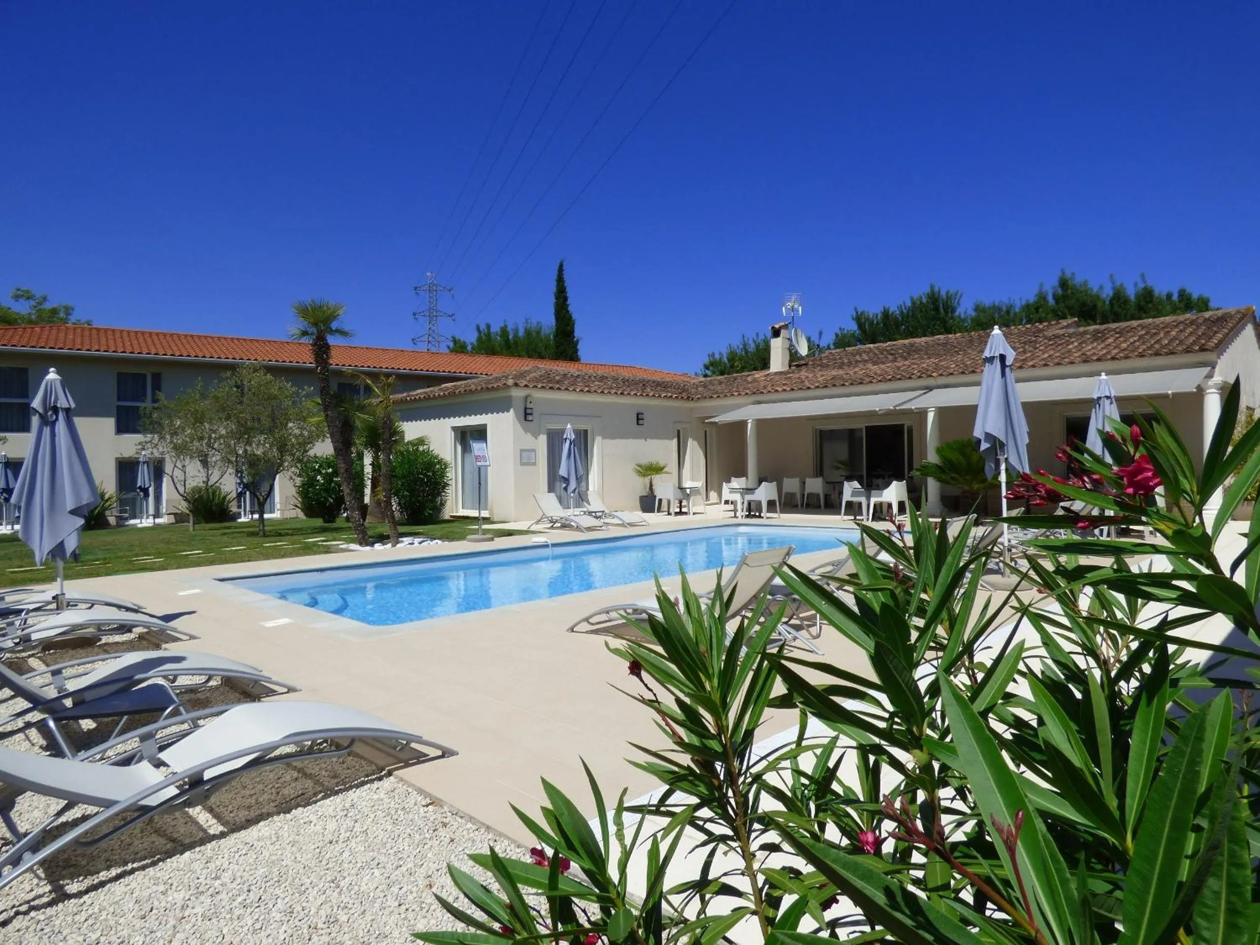 Property building in Hôtel Villa Sophia - ADULTS ONLY JULY AND AUGUST