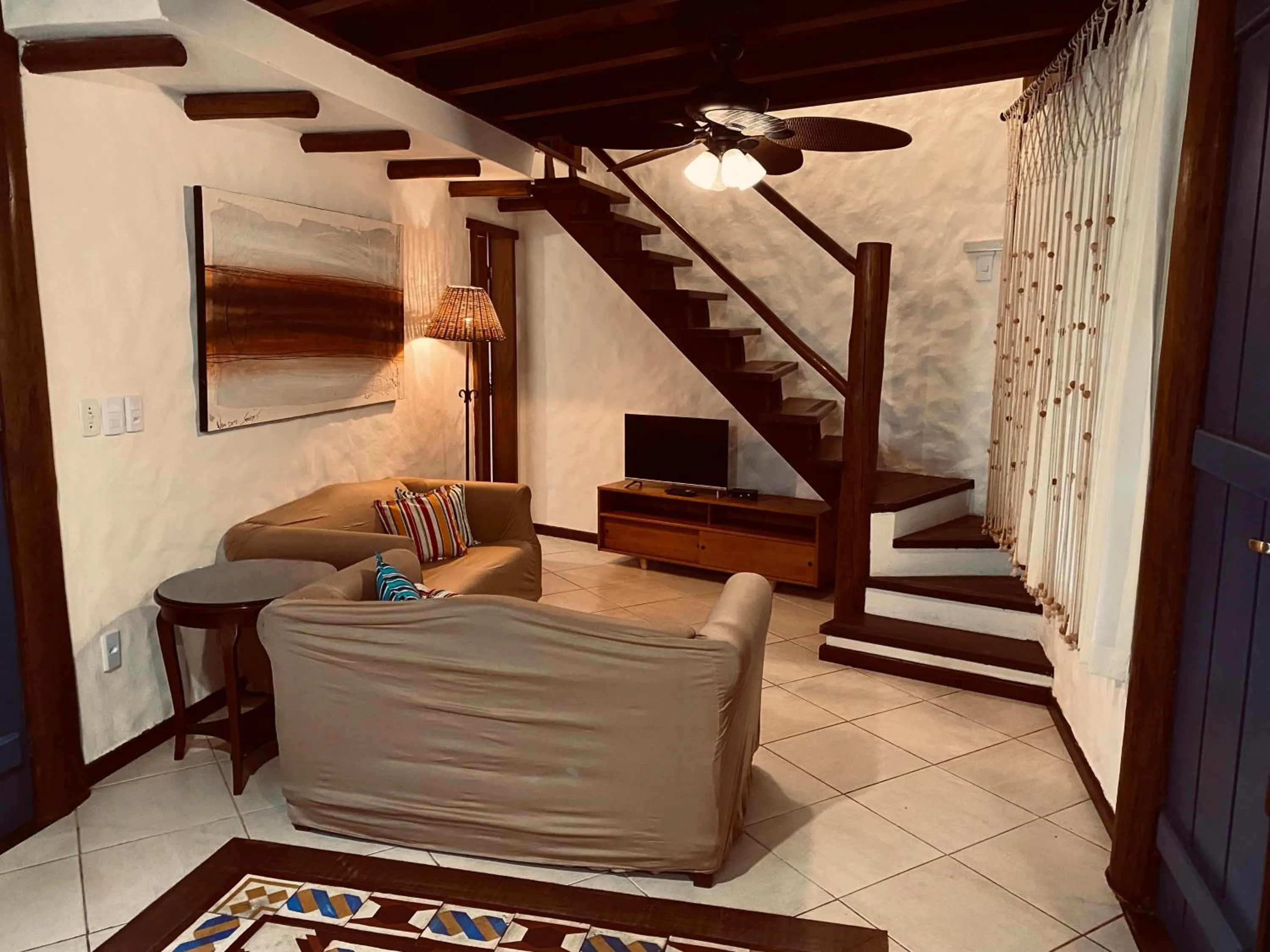 TV and multimedia in Pousada Burundanga