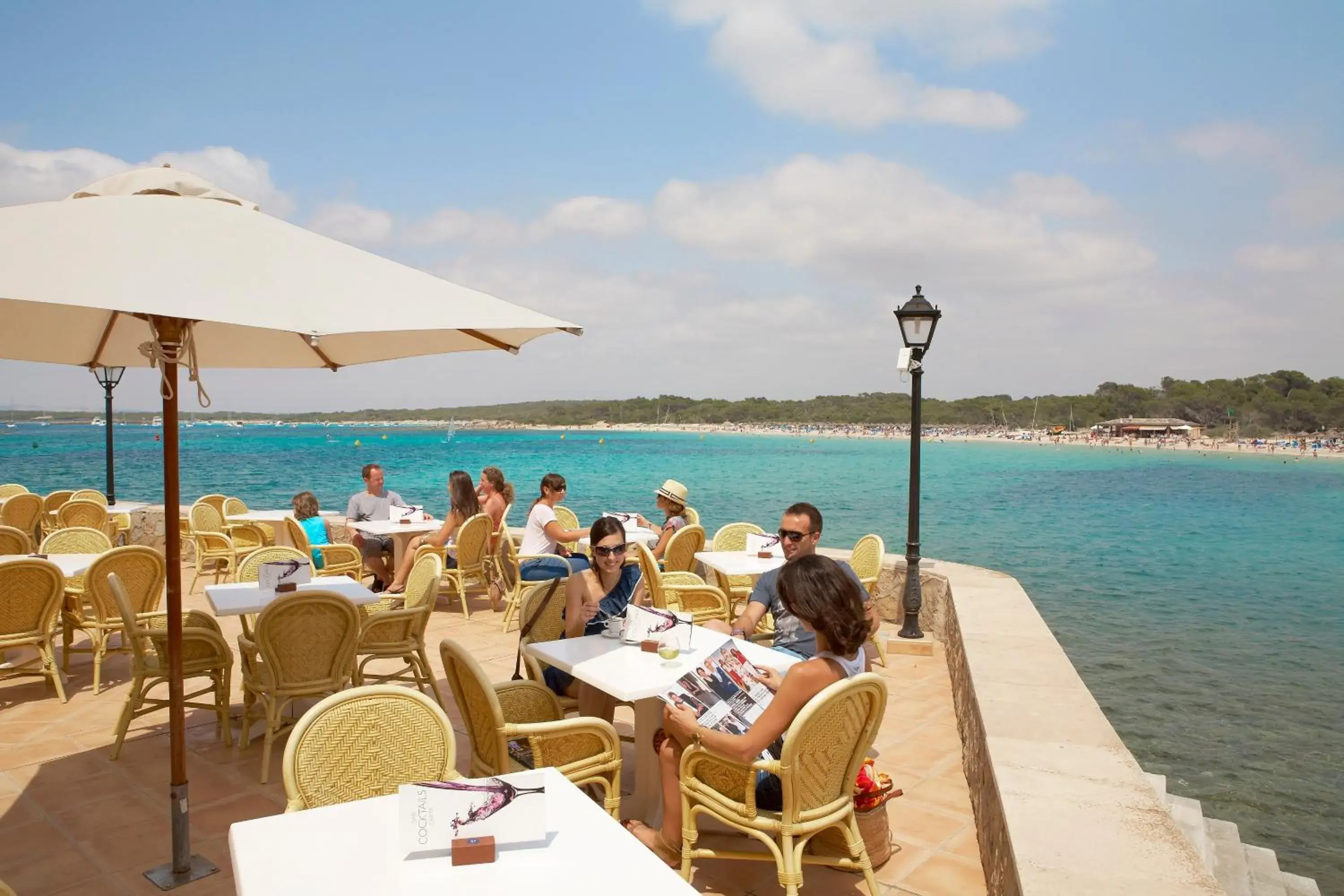 Restaurant/places to eat in Universal Casa Marquesa Restaurant/places to eat in Universal Casa Marquesa