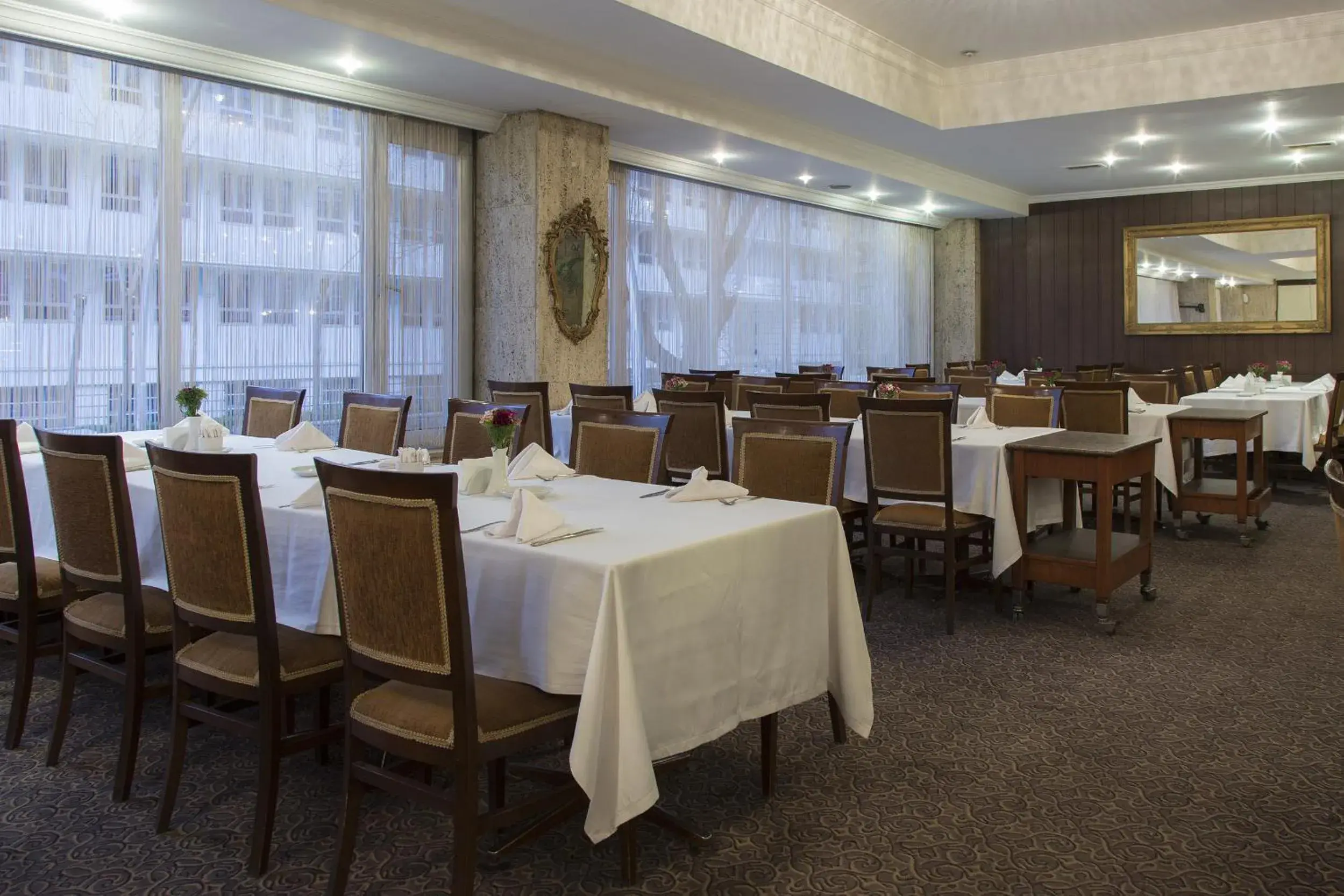 Restaurant/places to eat in Gurkent Hotel Restaurant/places to eat in Gurkent Hotel