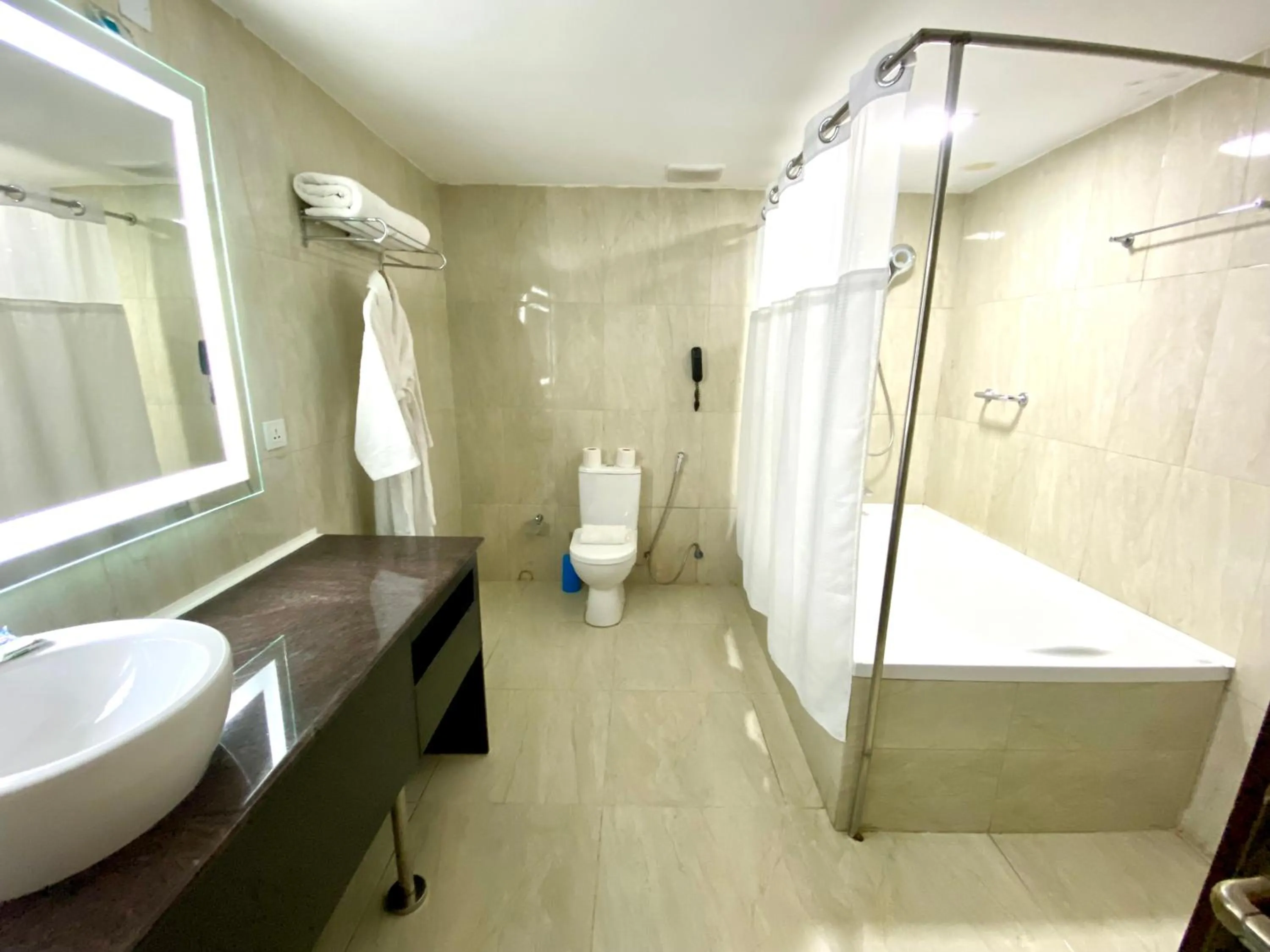 Bathroom in Rollace Hotel