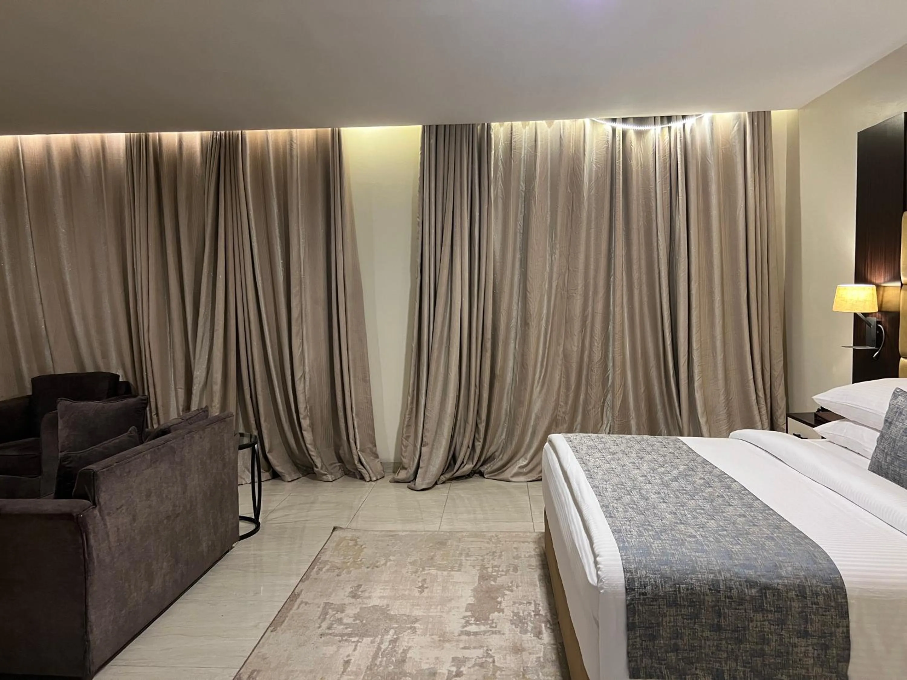 Bedroom, Bed in Rollace Hotel