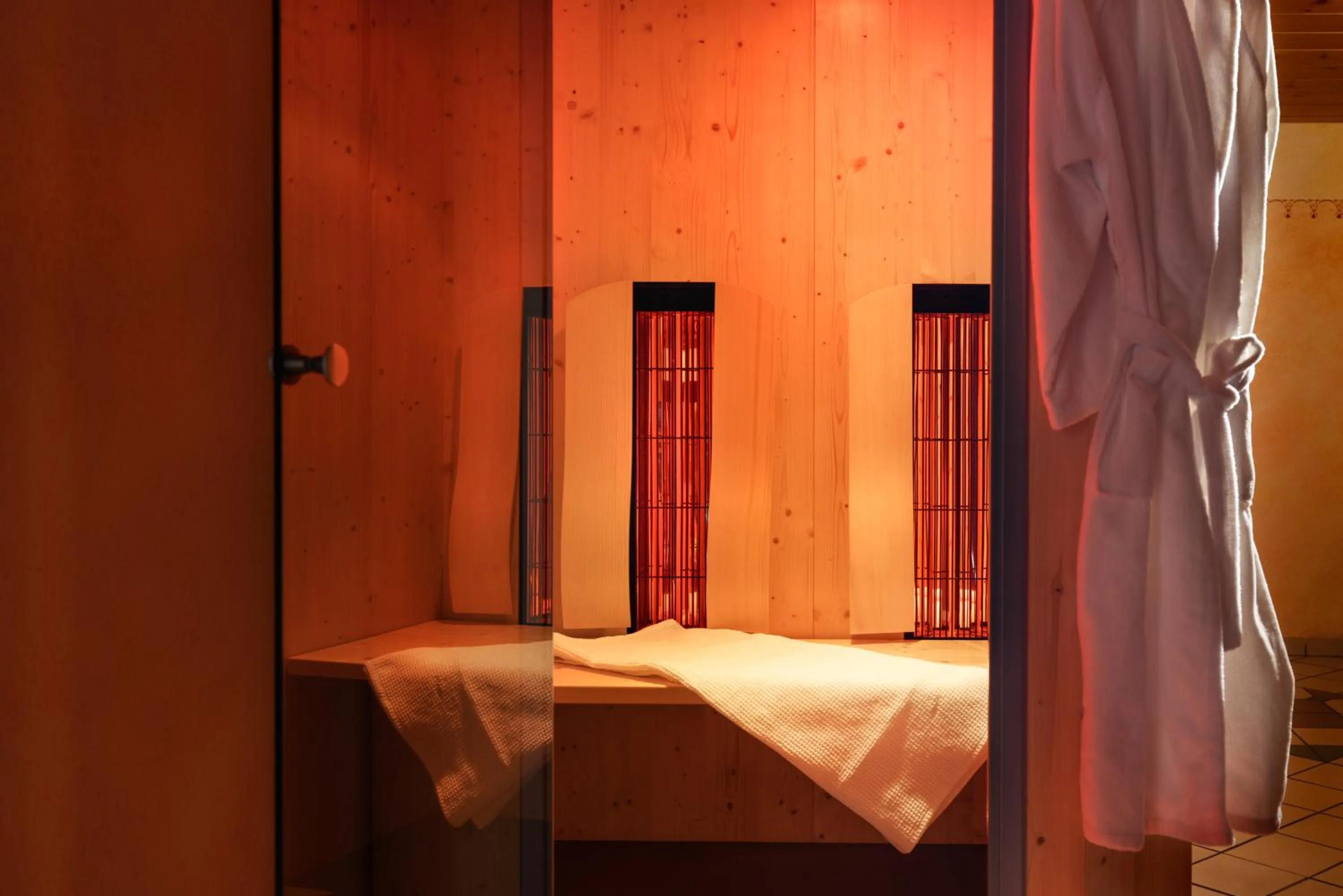 Spa and wellness centre/facilities, Bed in Hotel Venter Bergwelt