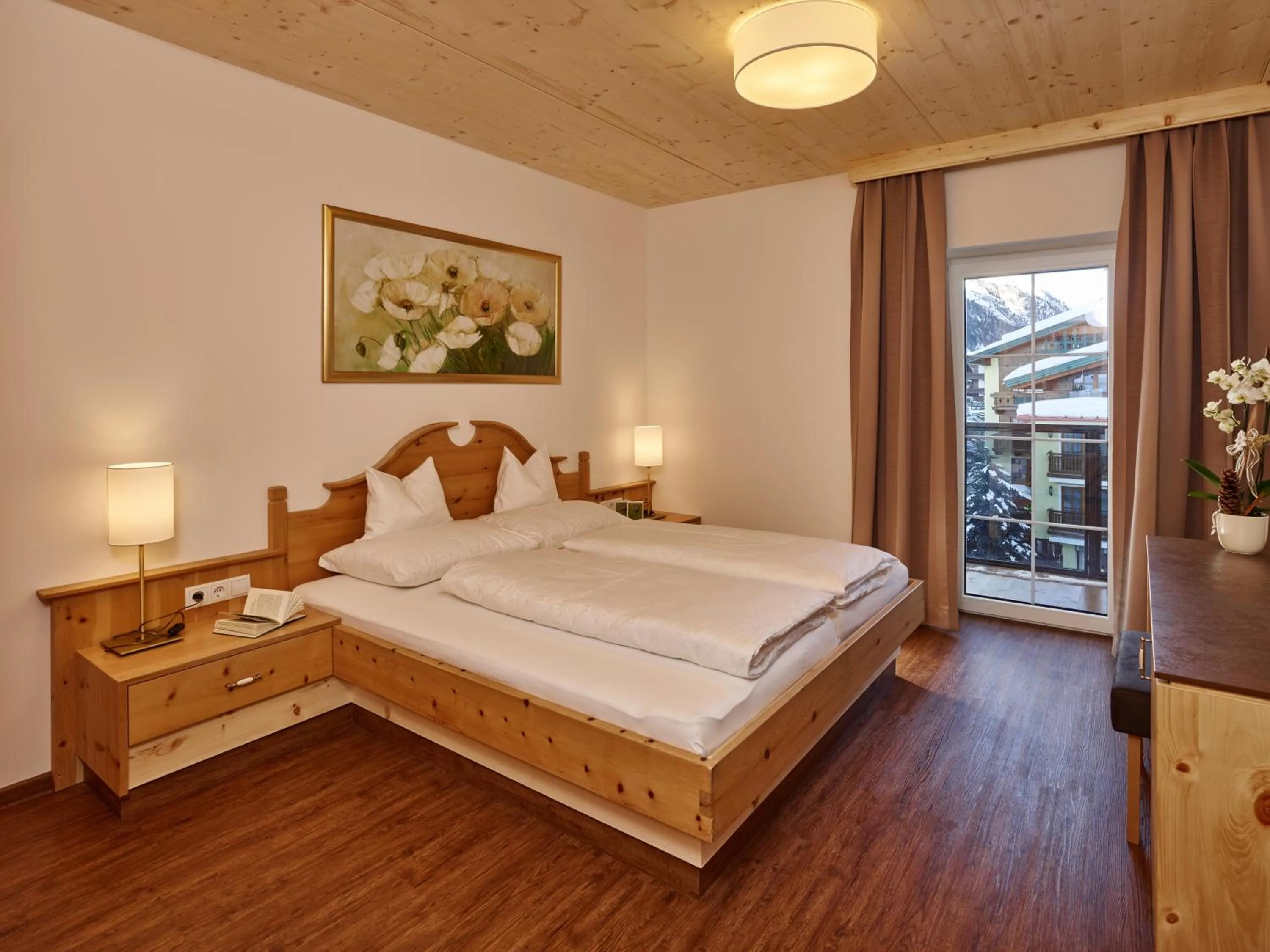 Photo of the whole room, Bed in Hotel Venter Bergwelt