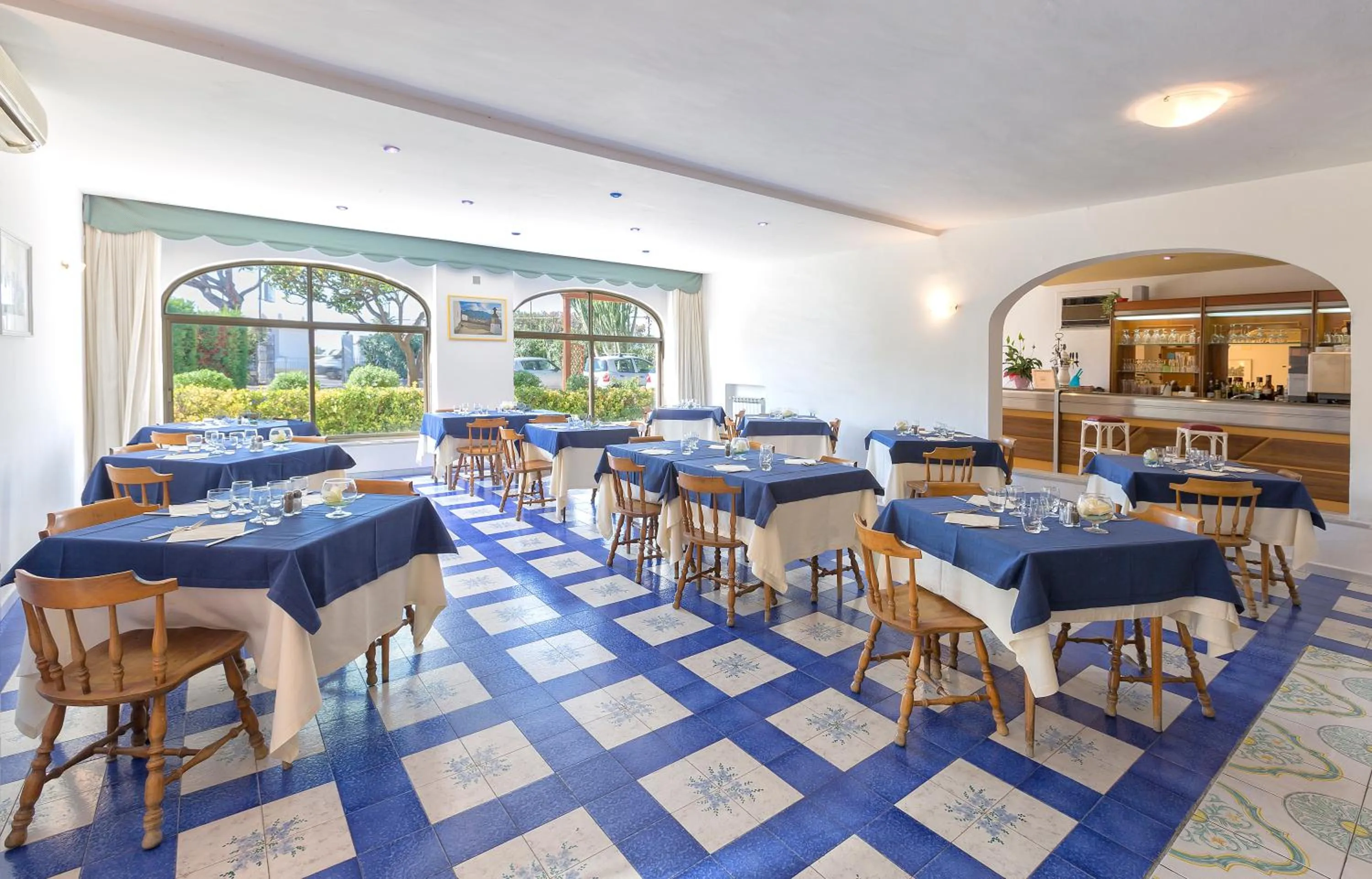 Restaurant/places to eat in Hotel Costa Citara