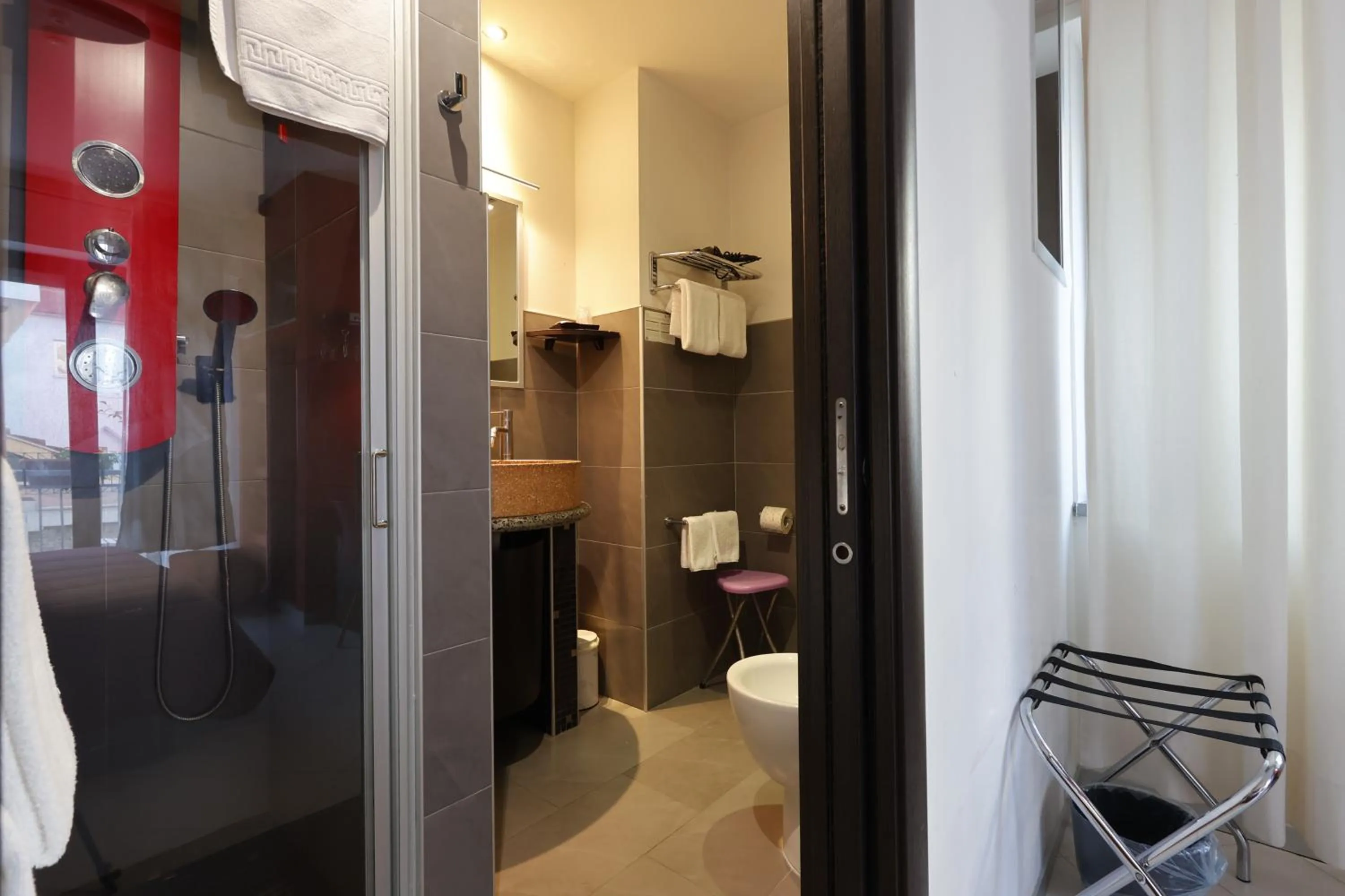 Toilet in Bella Pescara B&B