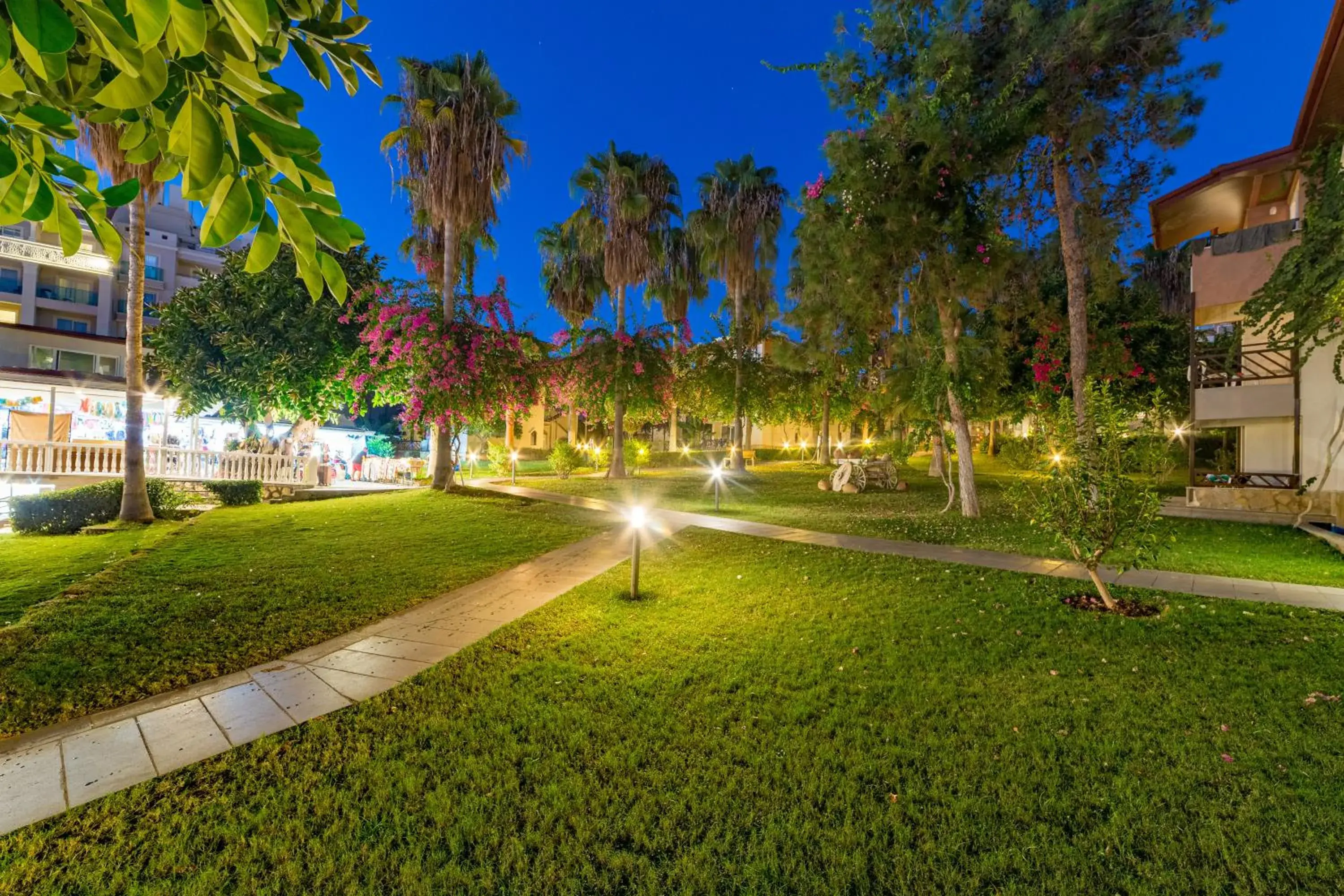 Garden in Justiniano Club Alanya