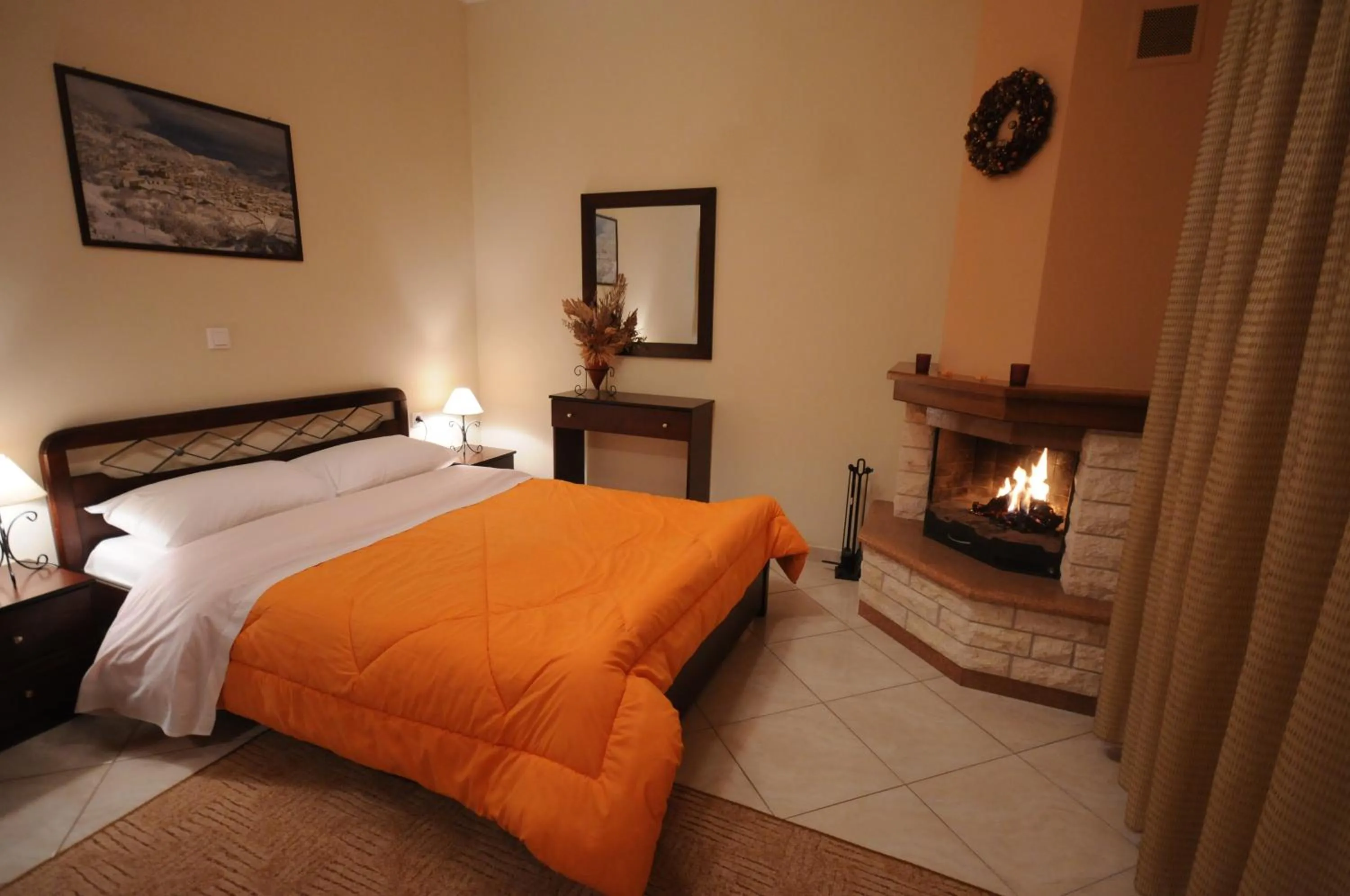 Bed in Chrysandra