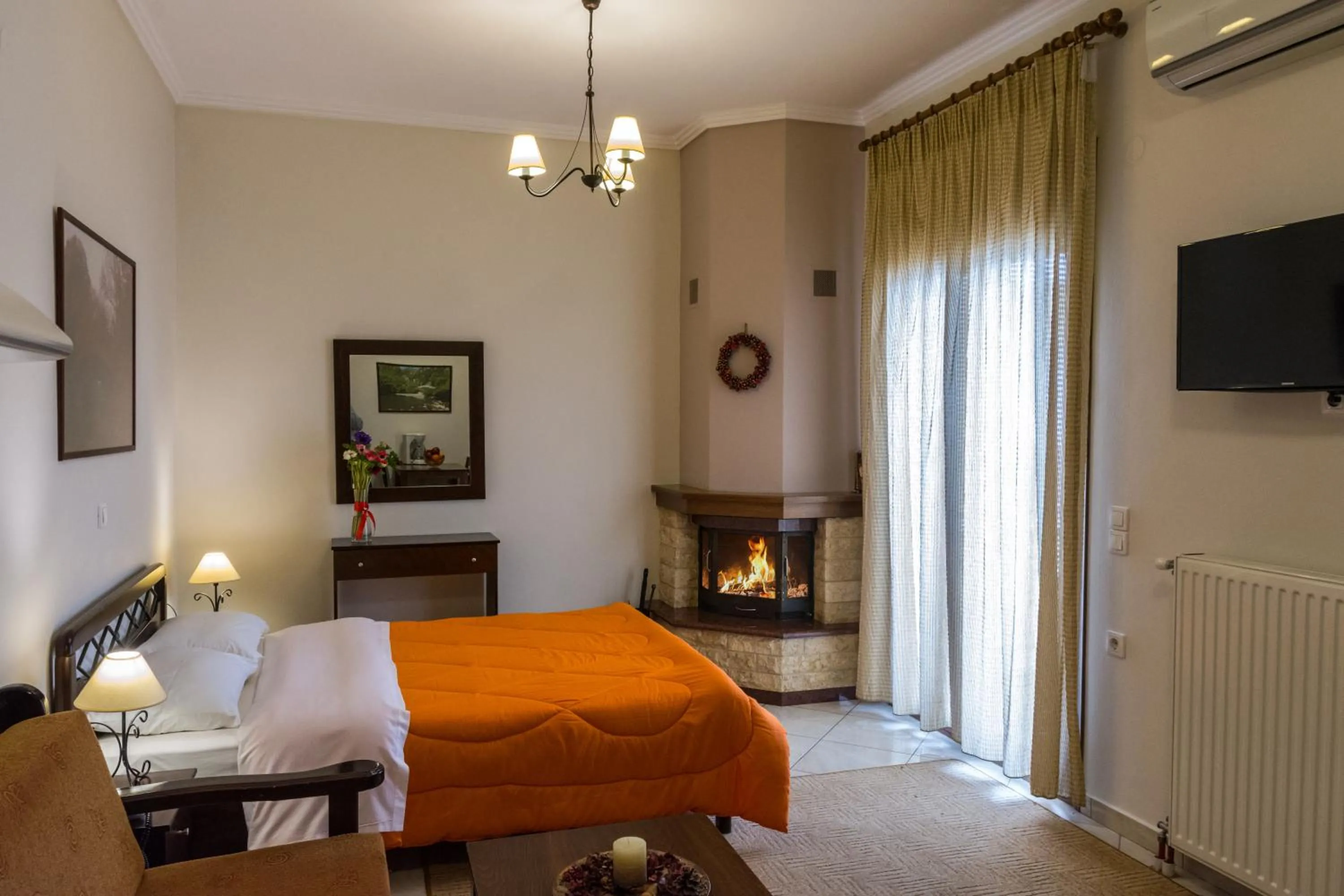 Bed in Chrysandra