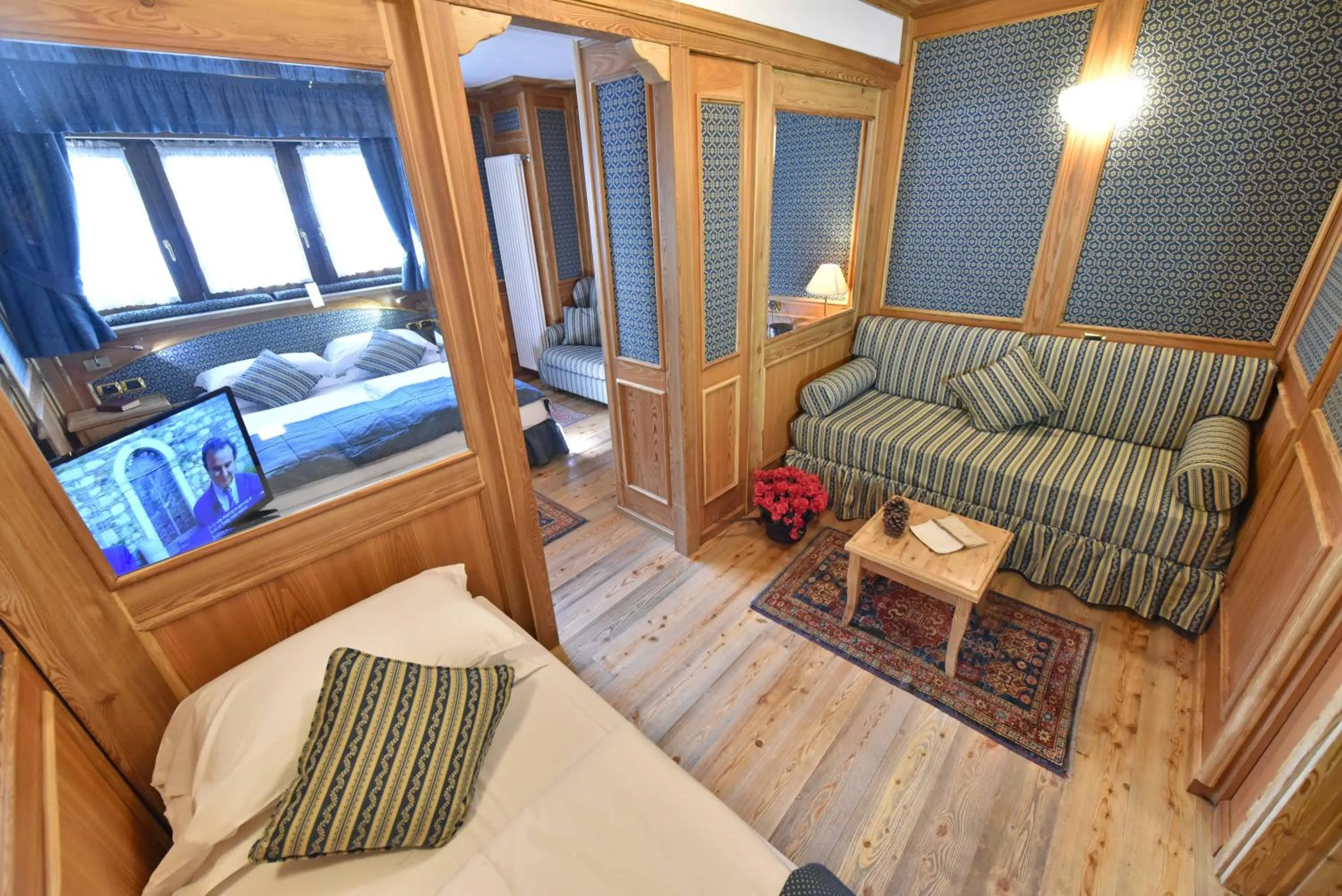 Photo of the whole room in Chambres Mont Cervin