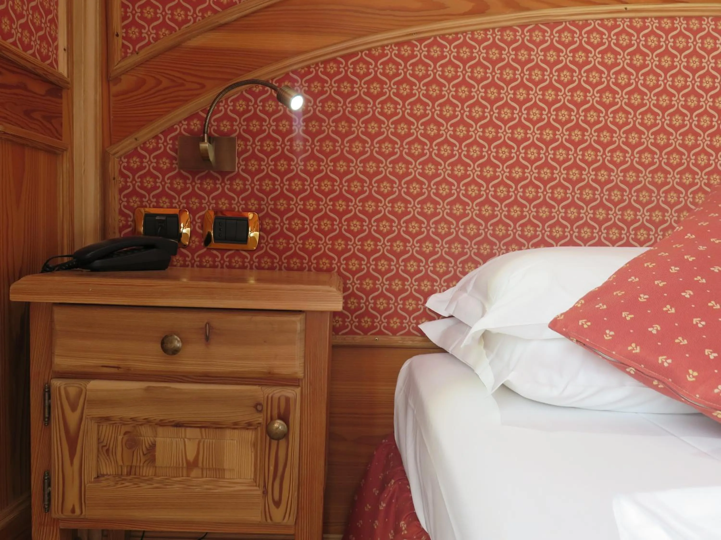 Bedroom, Bed in Chambres Mont Cervin