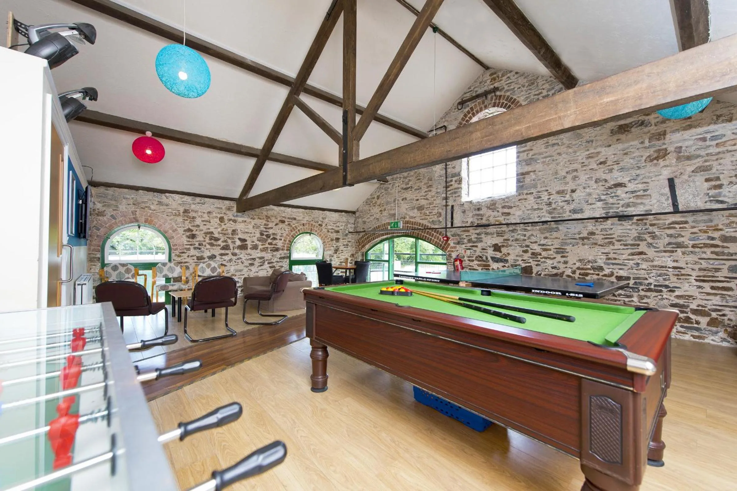 Communal lounge/ TV room in YHA Okehampton - Partner