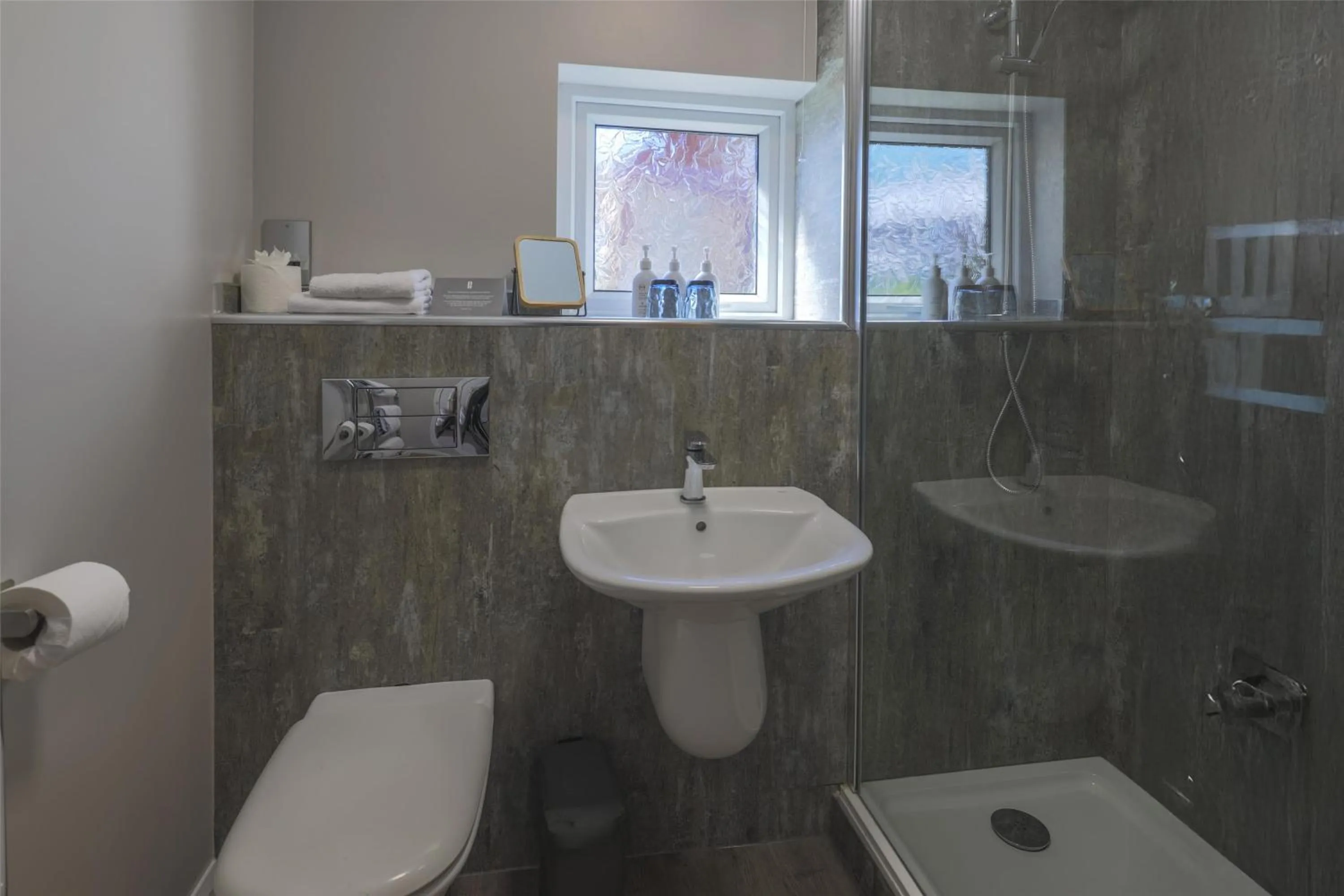 Bathroom in The Crooklands, BW Signature Collection