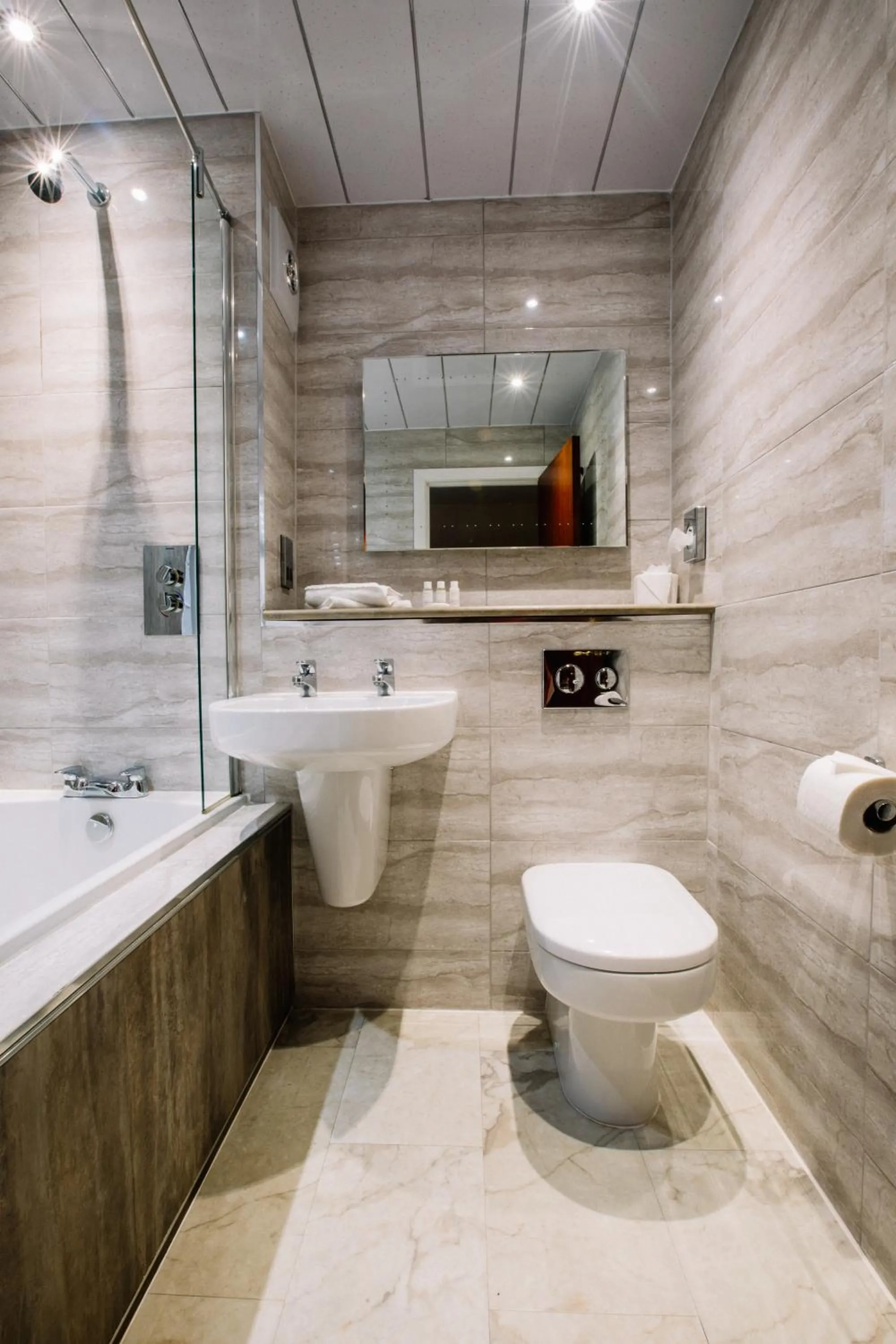 Bathroom in The Crooklands, BW Signature Collection