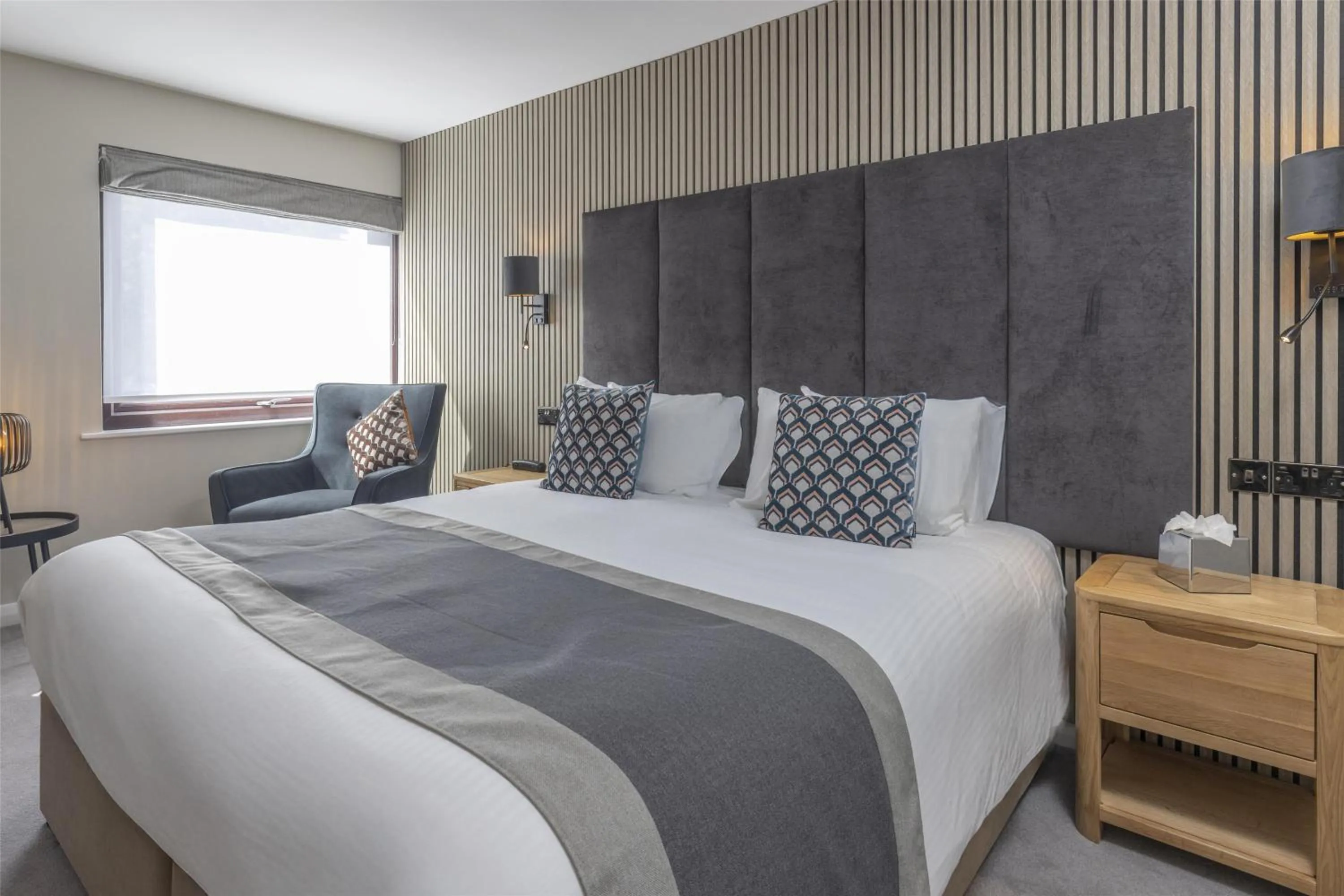 Bedroom, Bed in The Crooklands, BW Signature Collection