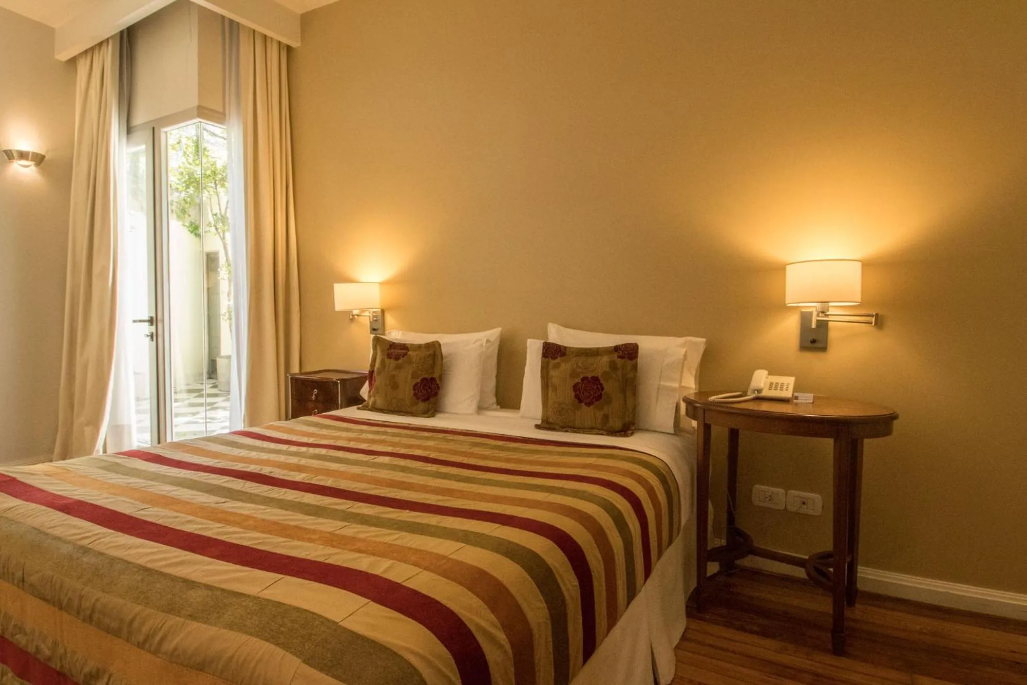 Photo of the whole room, Bed in Magnolia Hotel Boutique