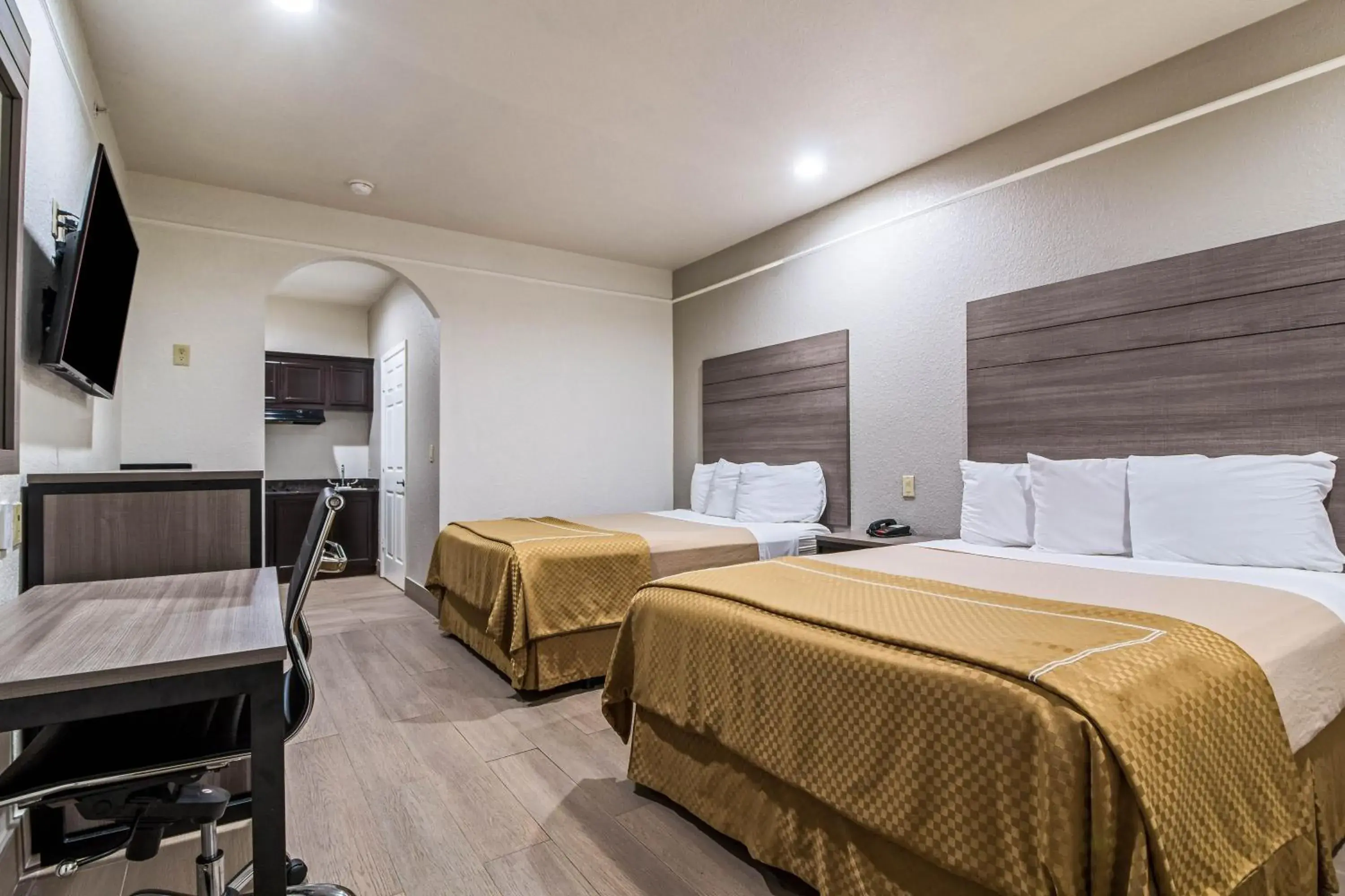 Bedroom, Bed in Scottish Inn and Suites Baytown Bedroom, Bed in Scottish Inn and Suites Baytown