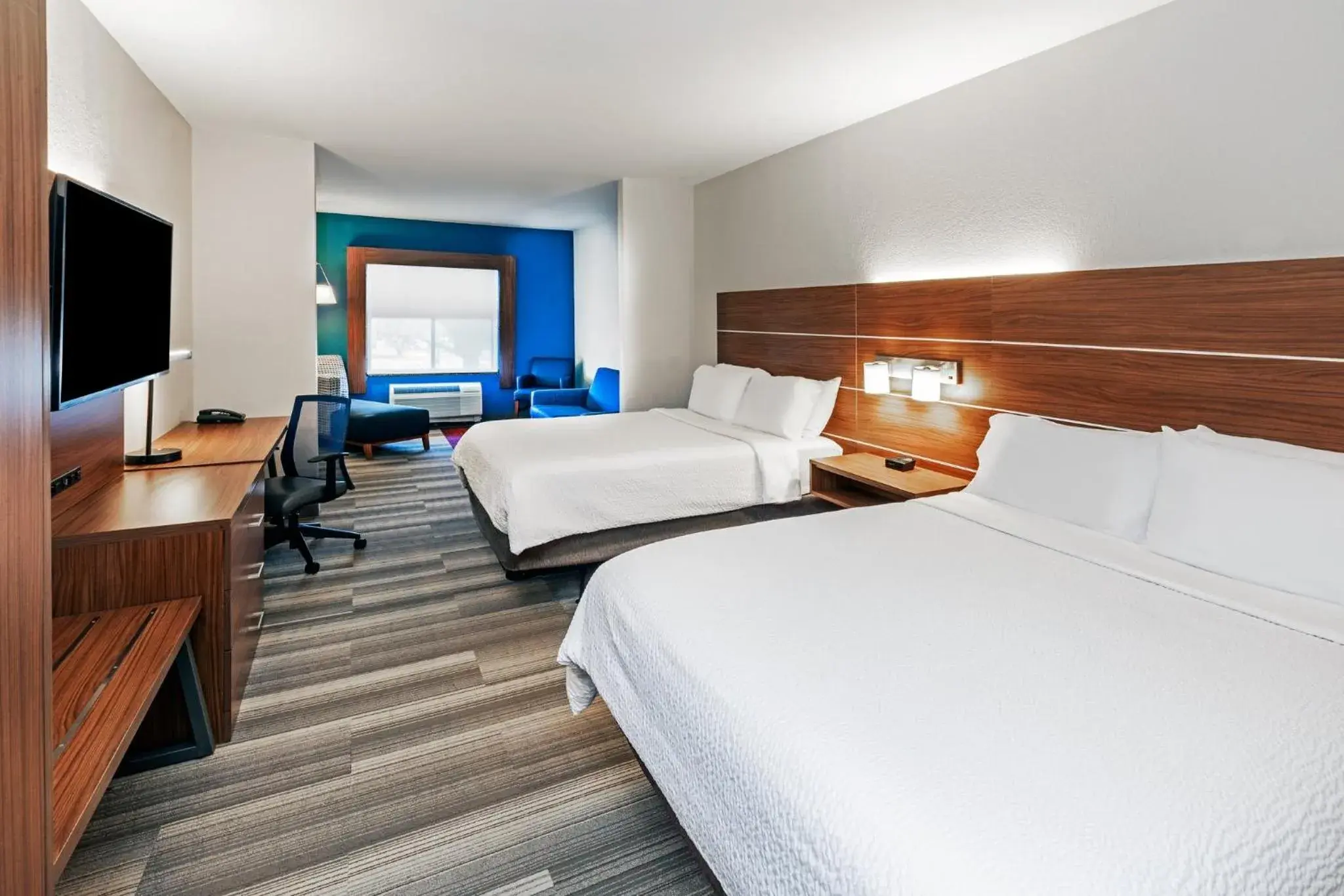 Deluxe Suite - Mobility Accessible - Non-Smoking in Holiday Inn Express & Suites Del Rio by IHG Deluxe Suite - Mobility Accessible - Non-Smoking in Holiday Inn Express & Suites Del Rio by IHG