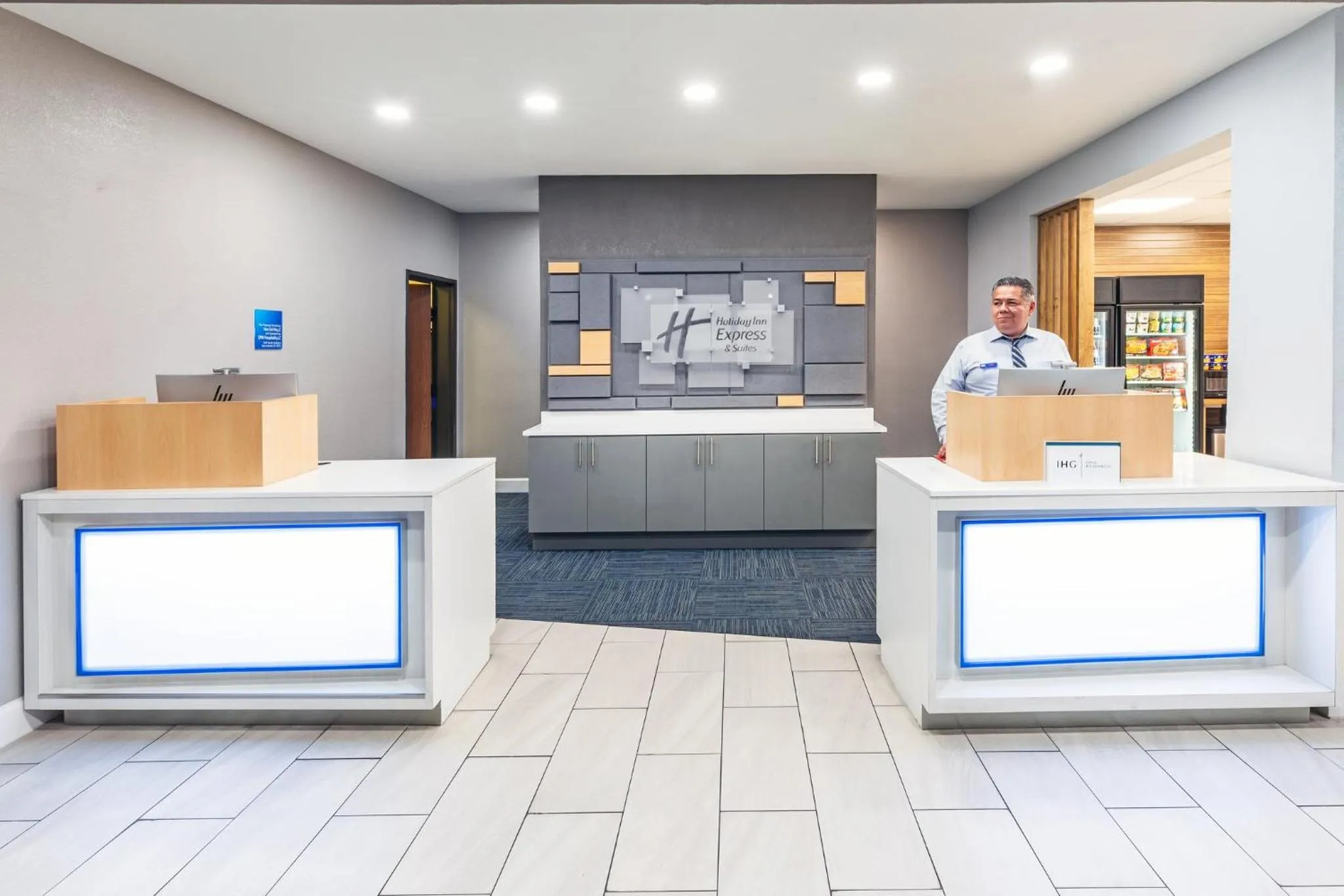 Property building in Holiday Inn Express & Suites Del Rio by IHG