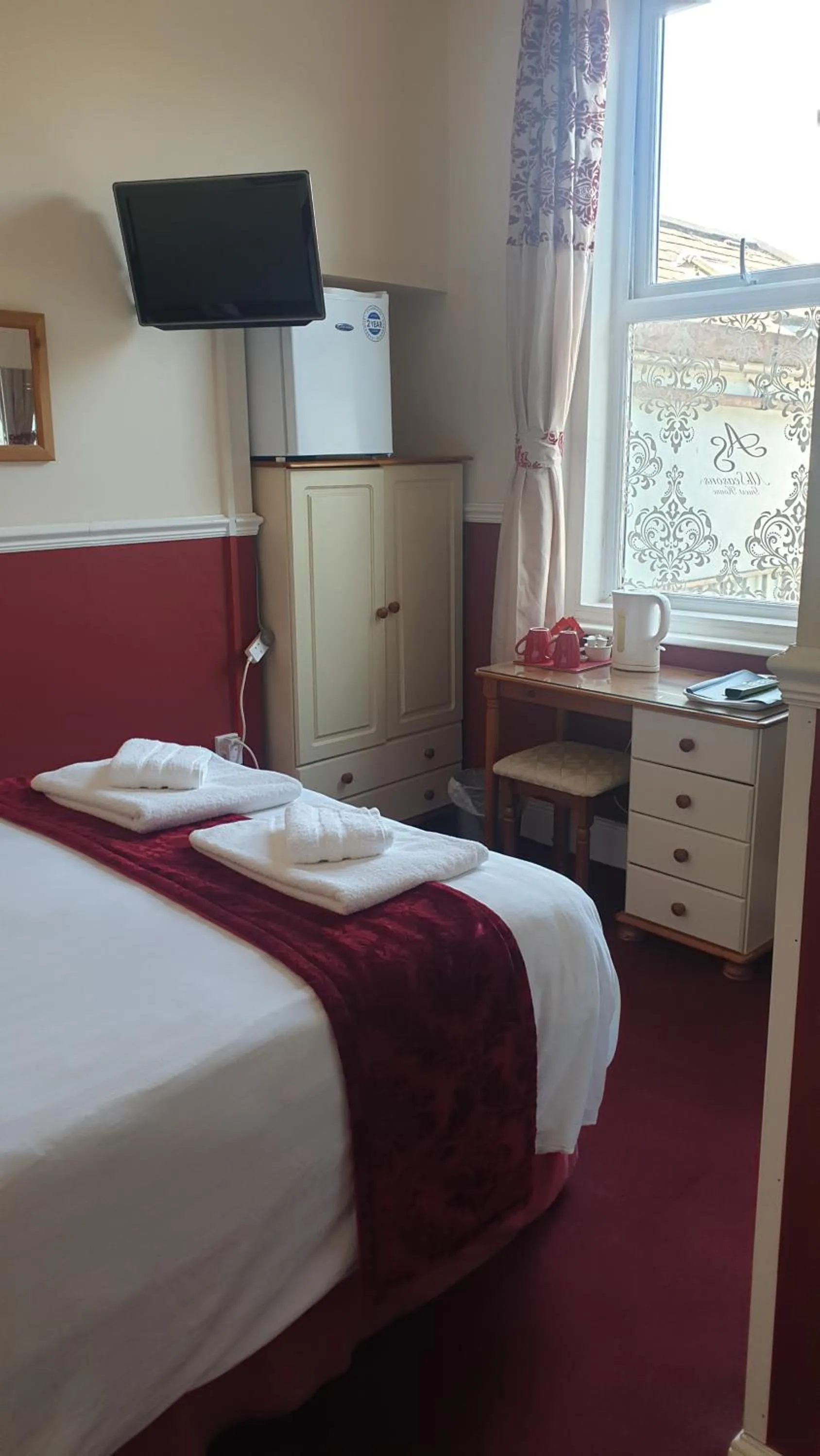 TV and multimedia, Bed in All Seasons Guest House