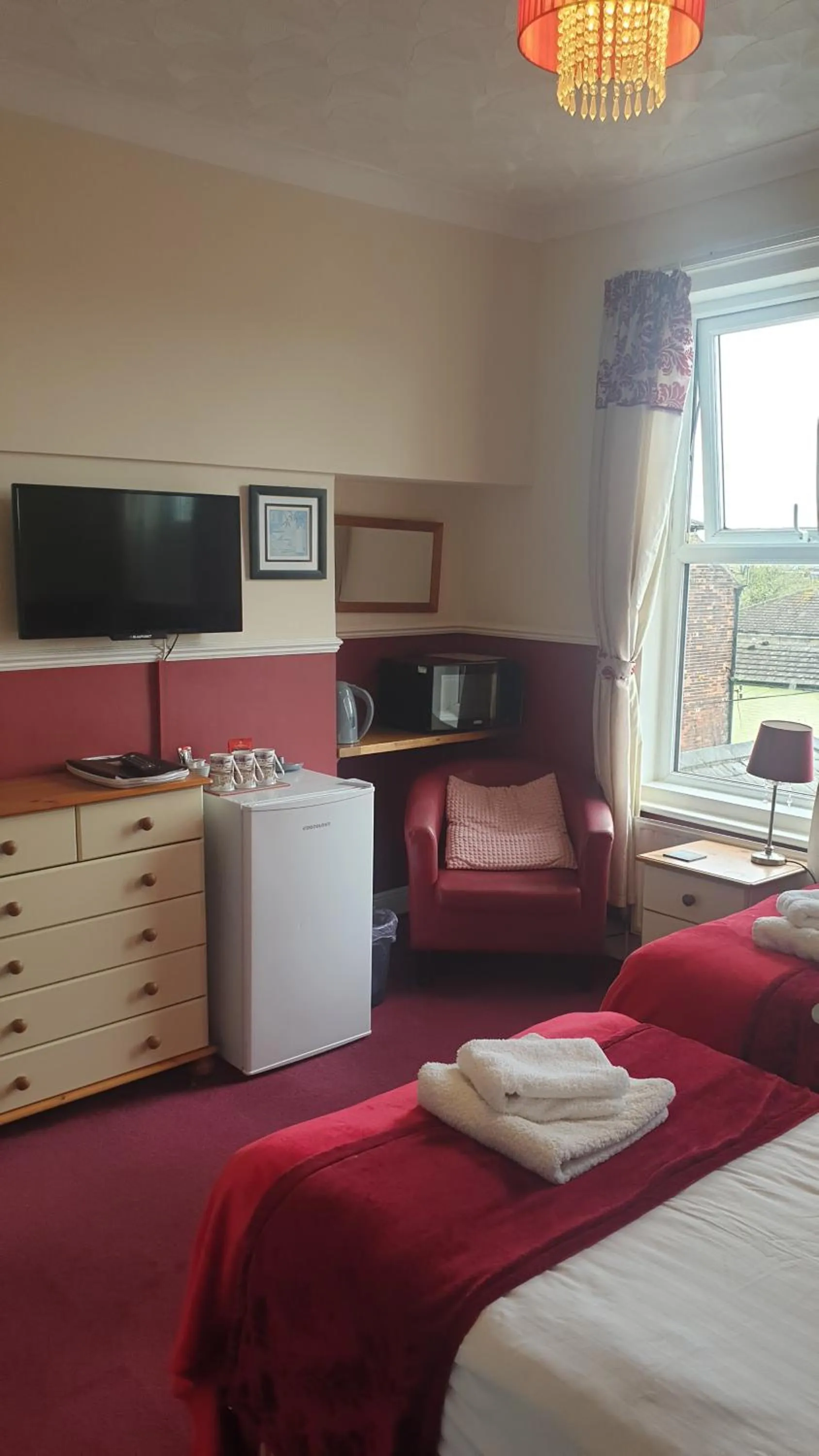 Photo of the whole room, Bed in All Seasons Guest House