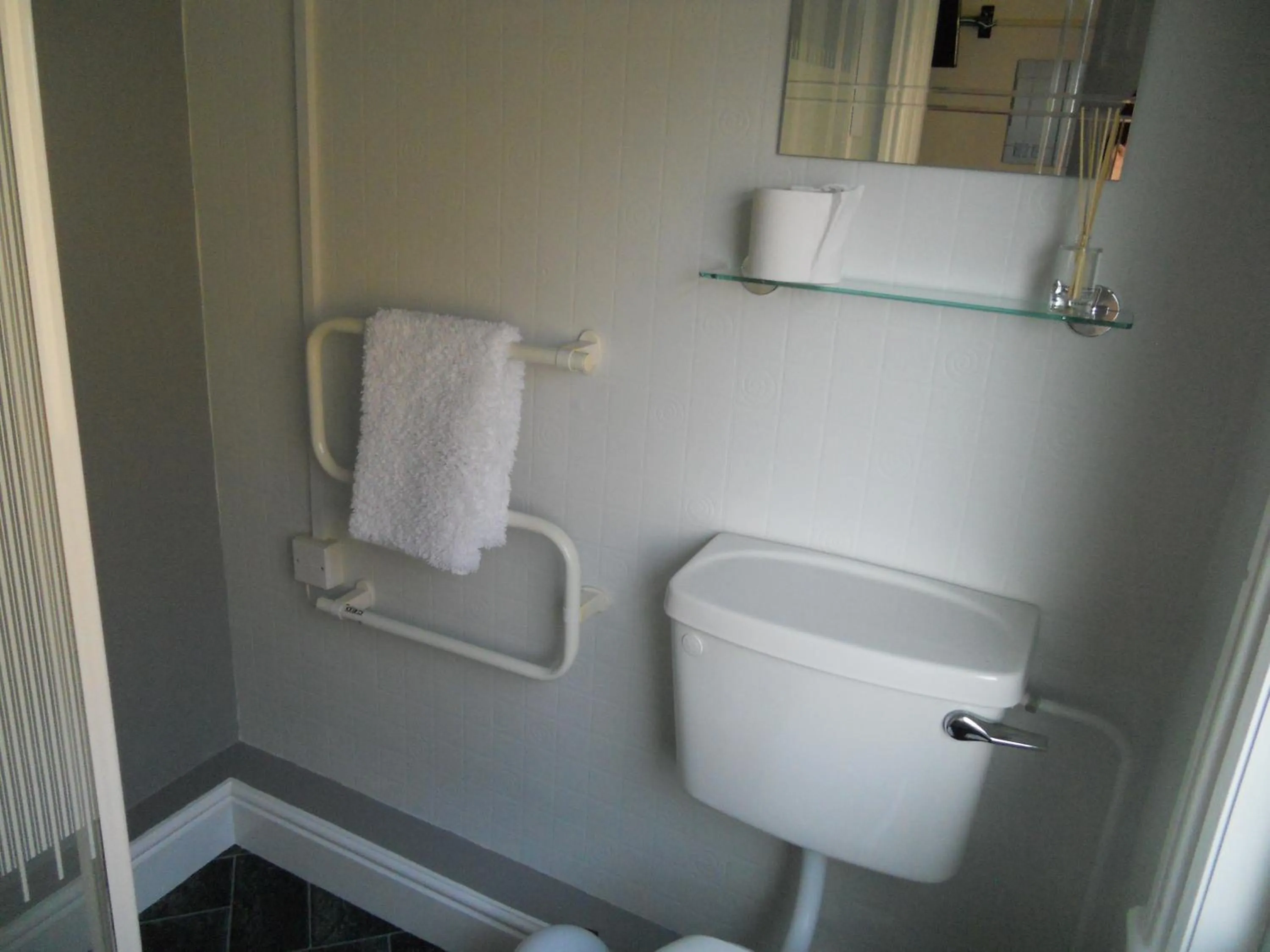 Bathroom in All Seasons Guest House