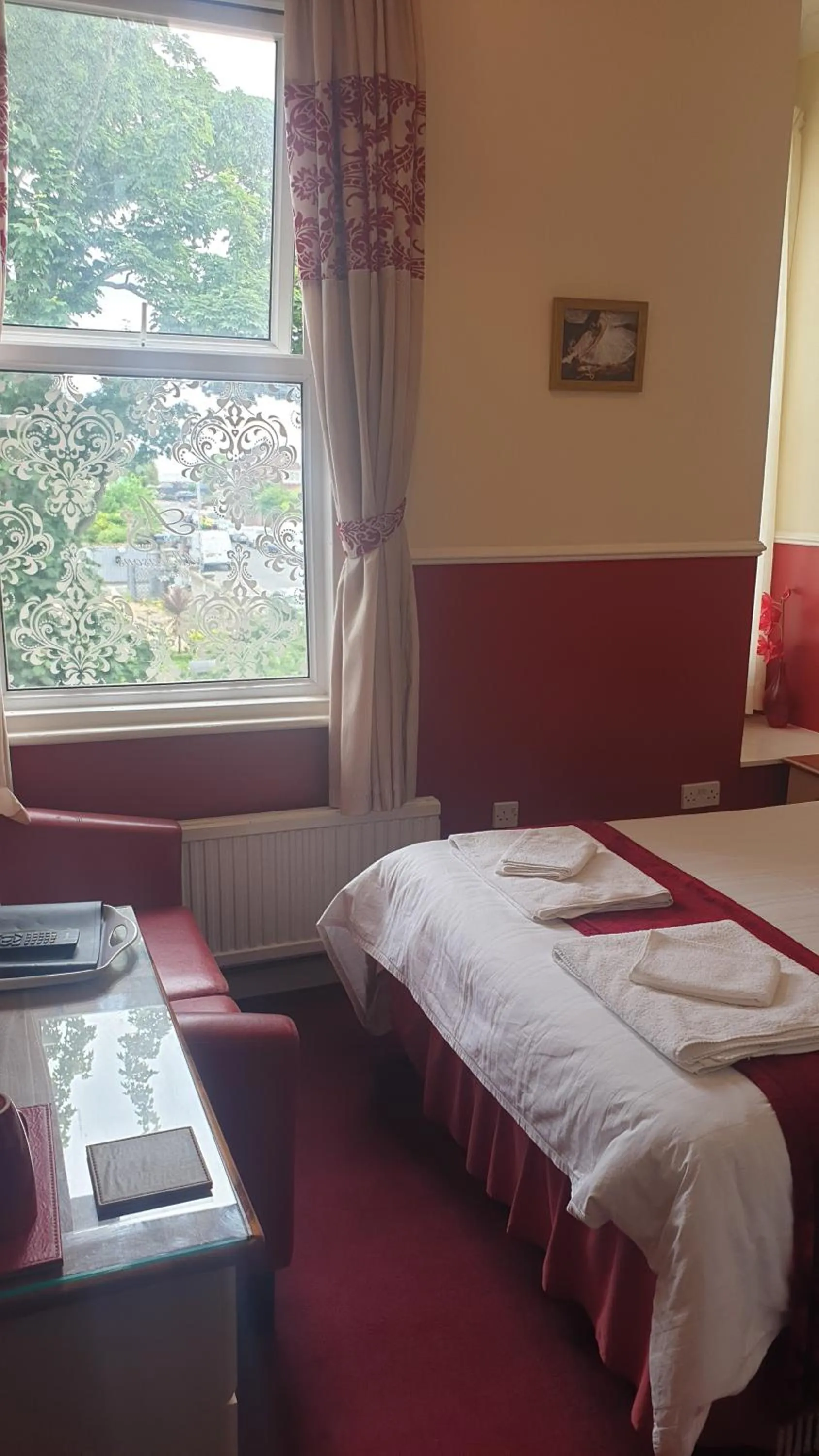 Photo of the whole room, Bed in All Seasons Guest House