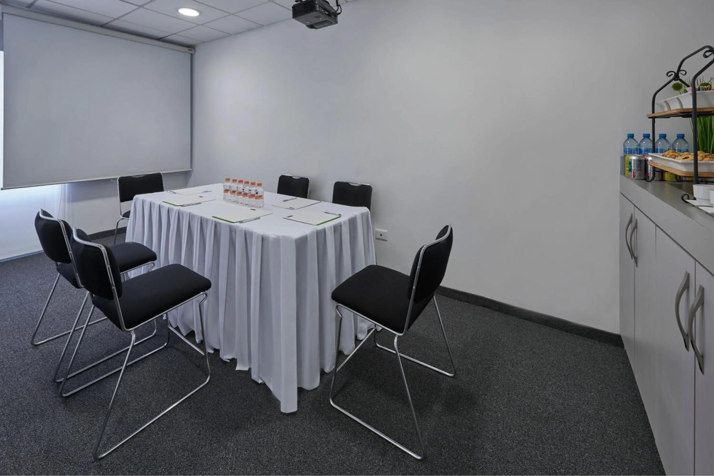 Meeting/conference room in City Express Junior by Marriott Toluca Aeropuerto