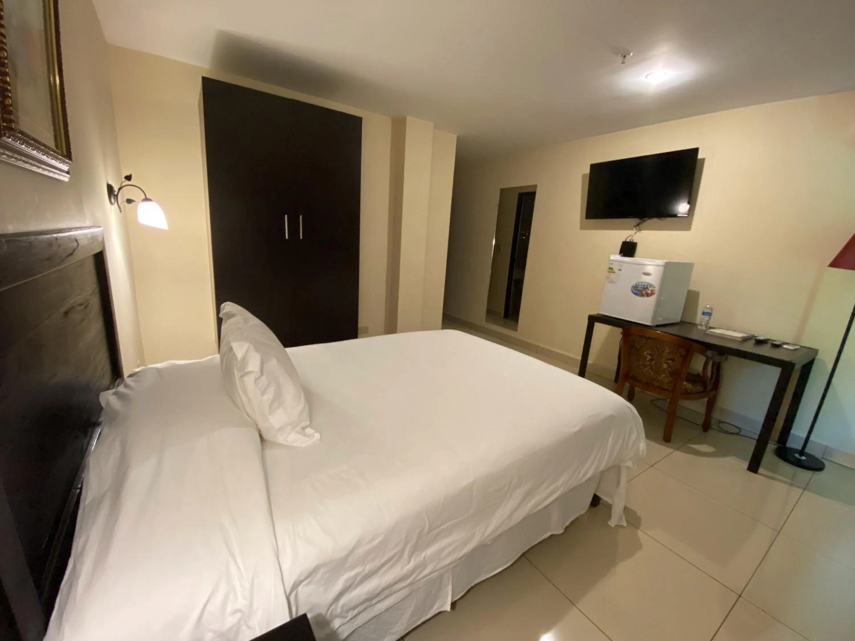 Bed in Hotel F Sur Inn