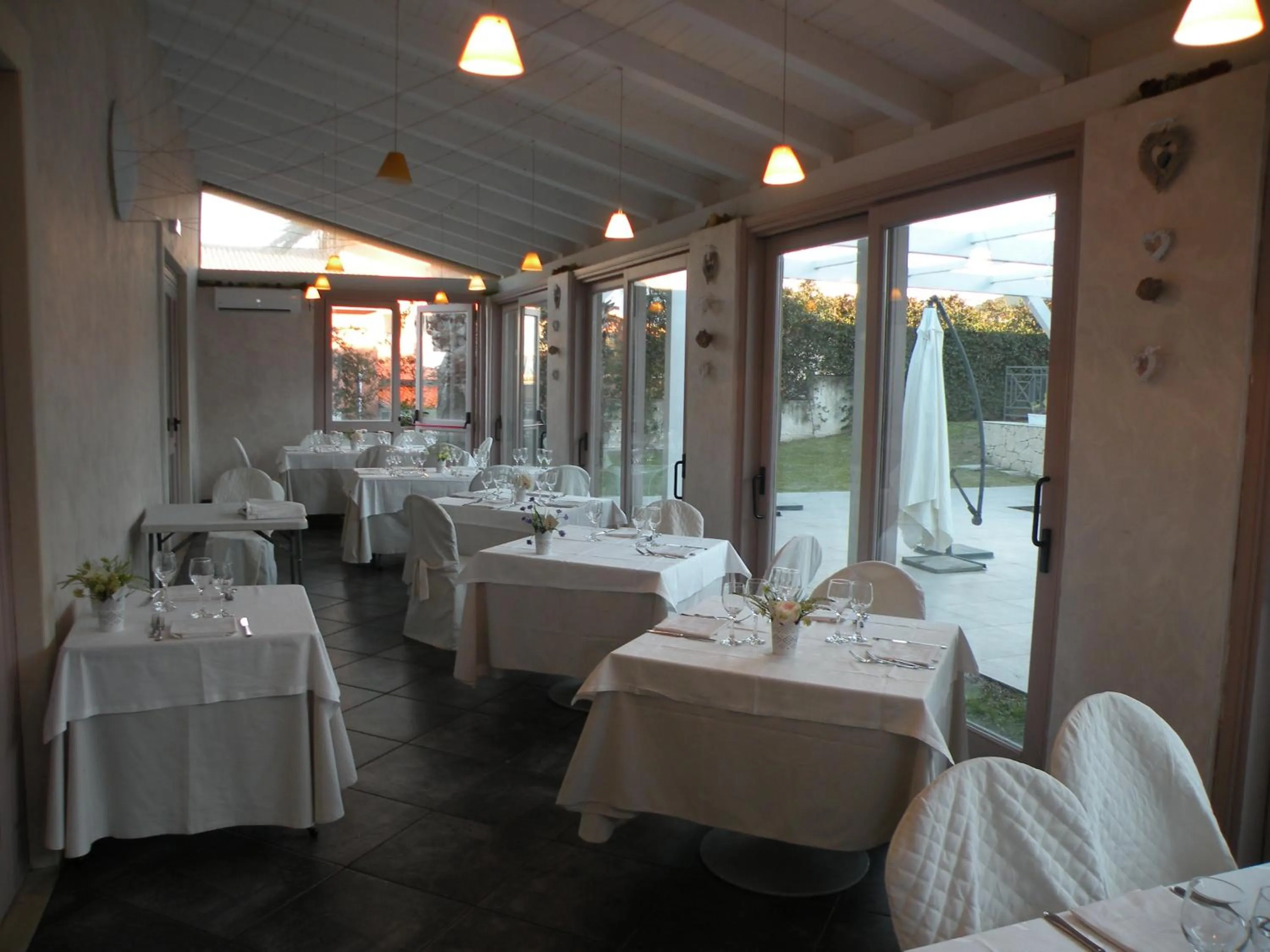 Restaurant/places to eat in Hotel La Cavalera