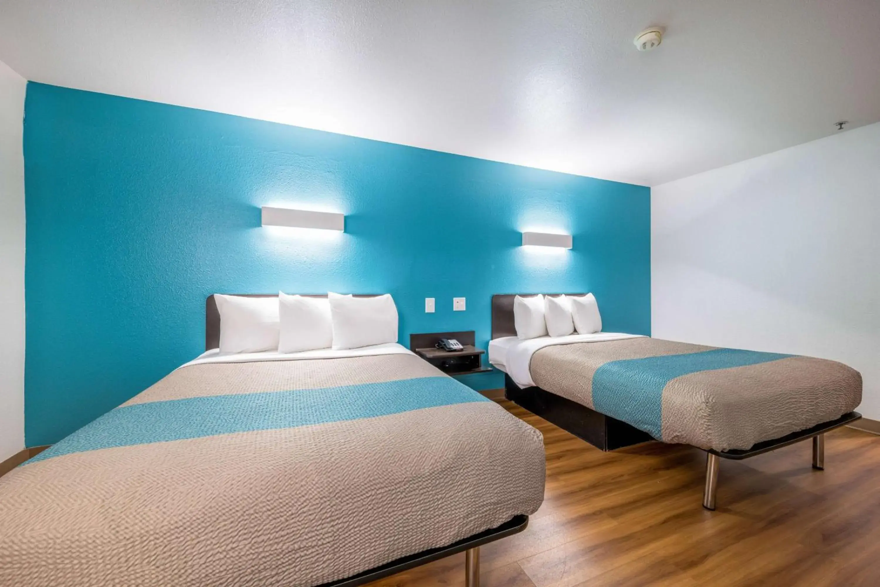 Photo of the whole room, Bed in Motel 6-Decatur, TX Photo of the whole room, Bed in Motel 6-Decatur, TX