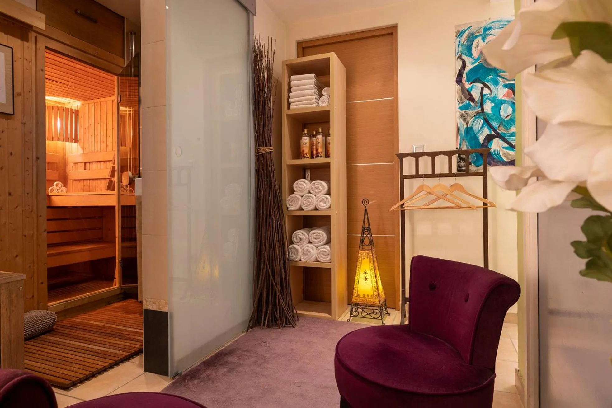 Sauna, Bed in Maison Lavaud