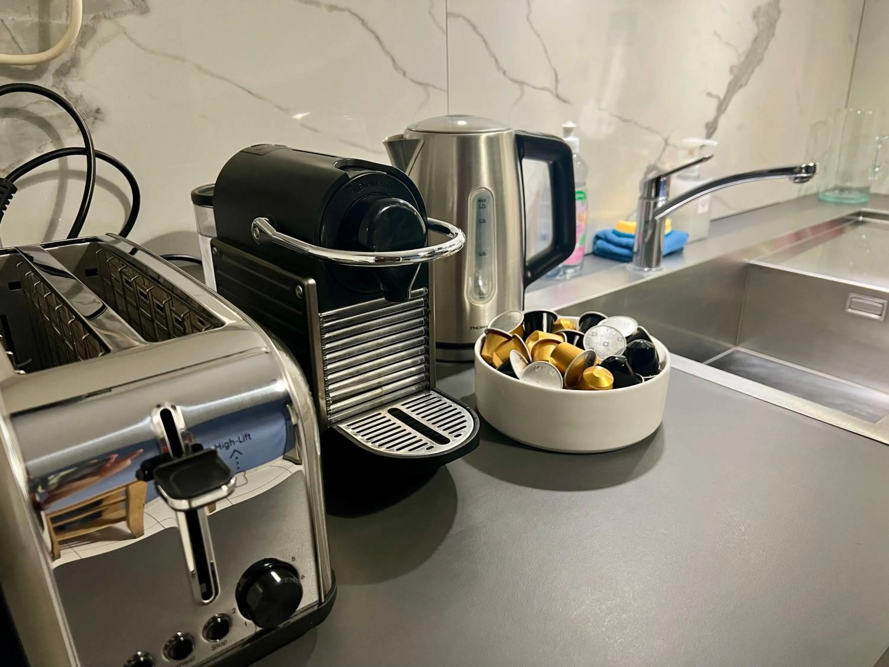 Coffee/tea facilities in Maison Lavaud