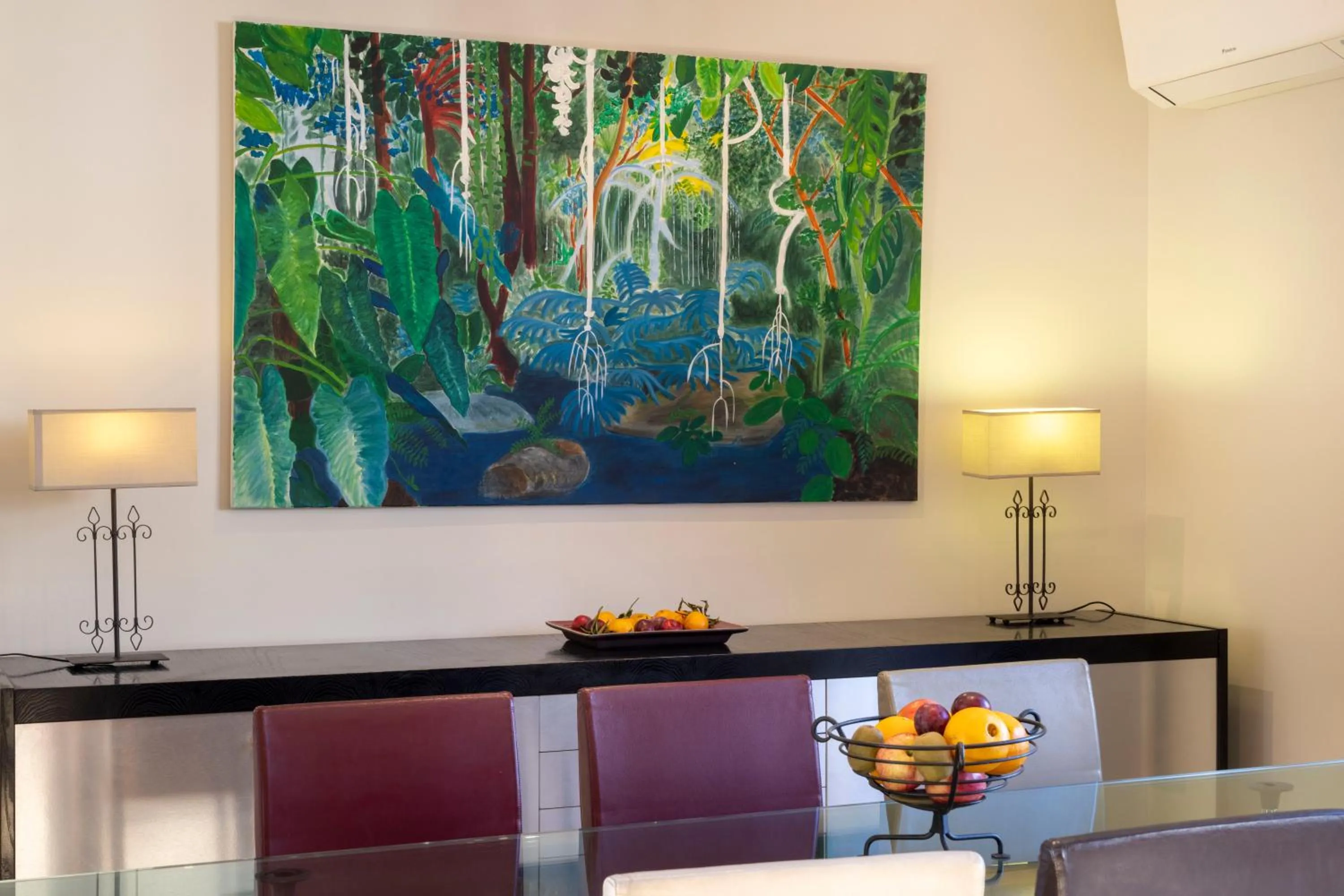 Dining area in Maison Lavaud