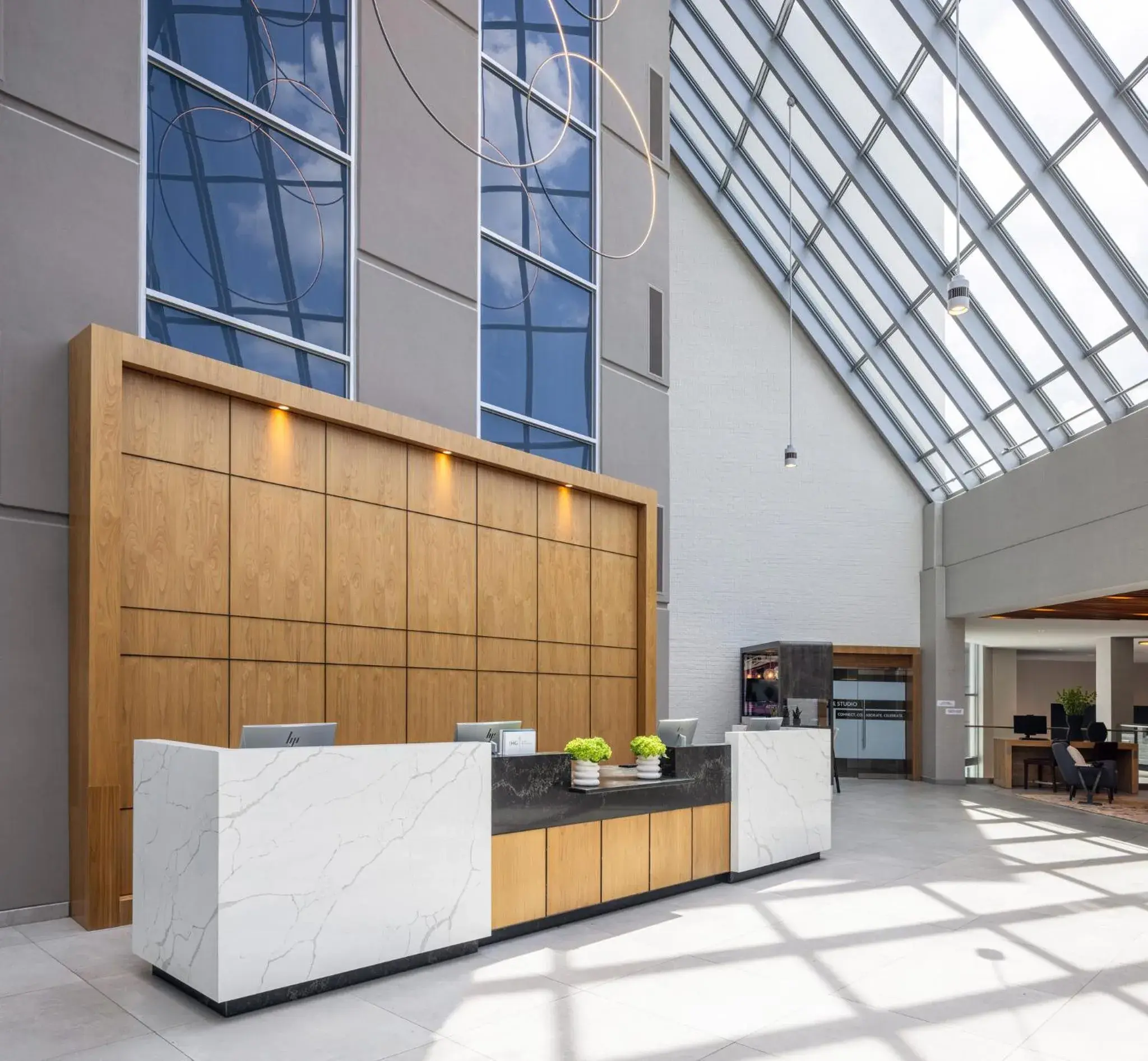 Property building in Crowne Plaza Atlanta NE - Norcross by IHG Property building in Crowne Plaza Atlanta NE - Norcross by IHG