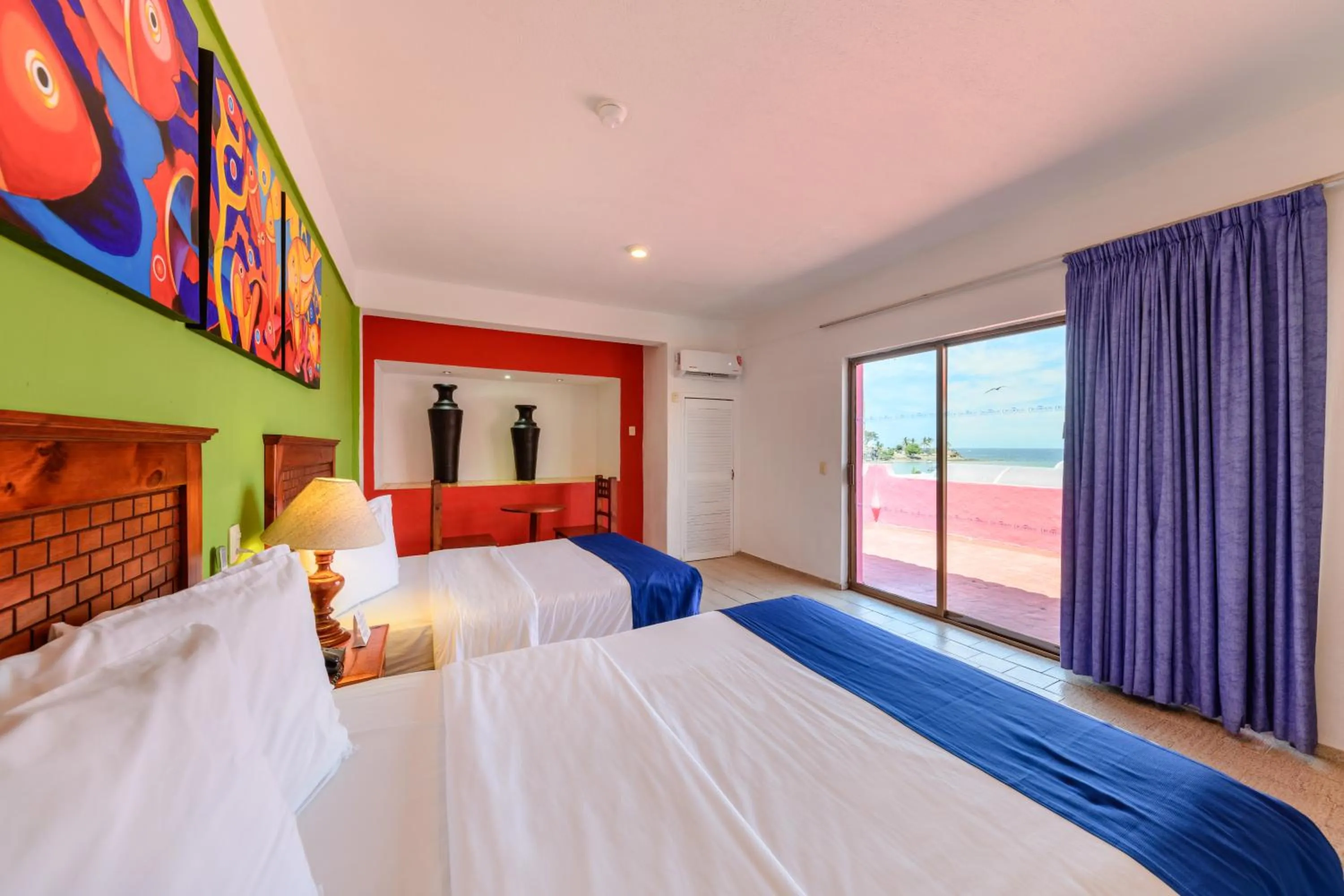Bed in Decameron Los Cocos Guayabitos, Ramada All-Inclusive Resort
