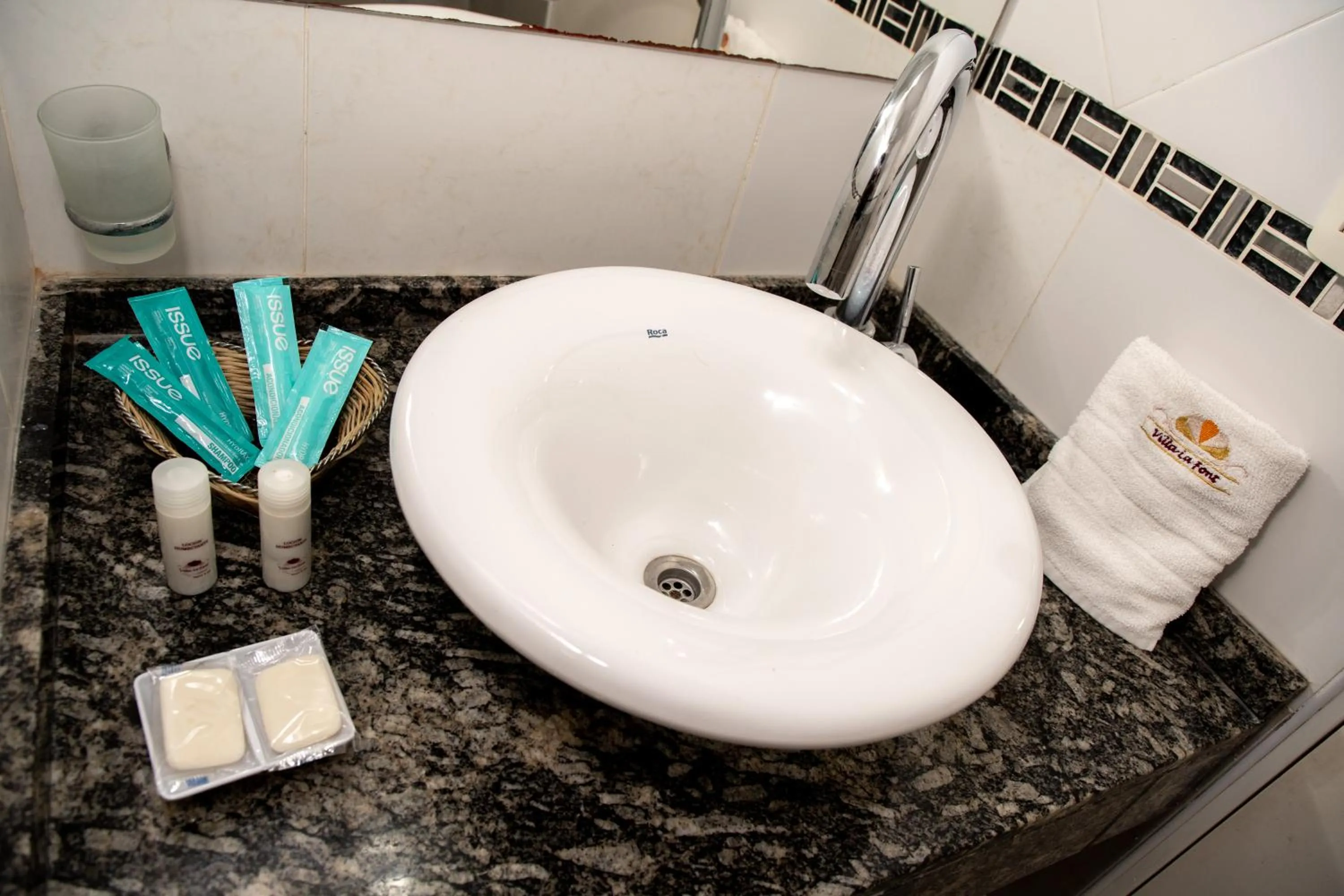 Bathroom in Villa La Font Apart Hotel & Spa