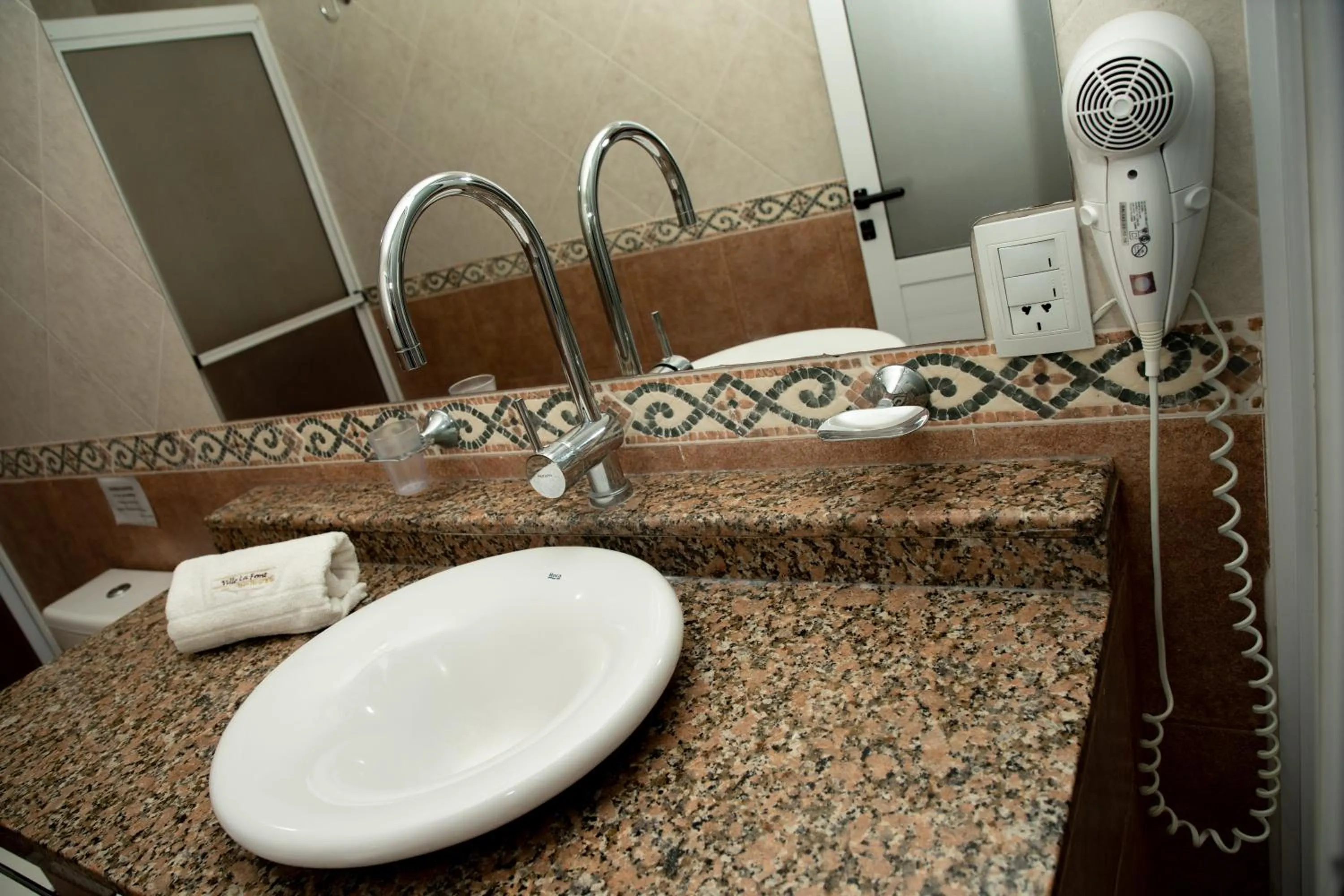 Bathroom in Villa La Font Apart Hotel & Spa