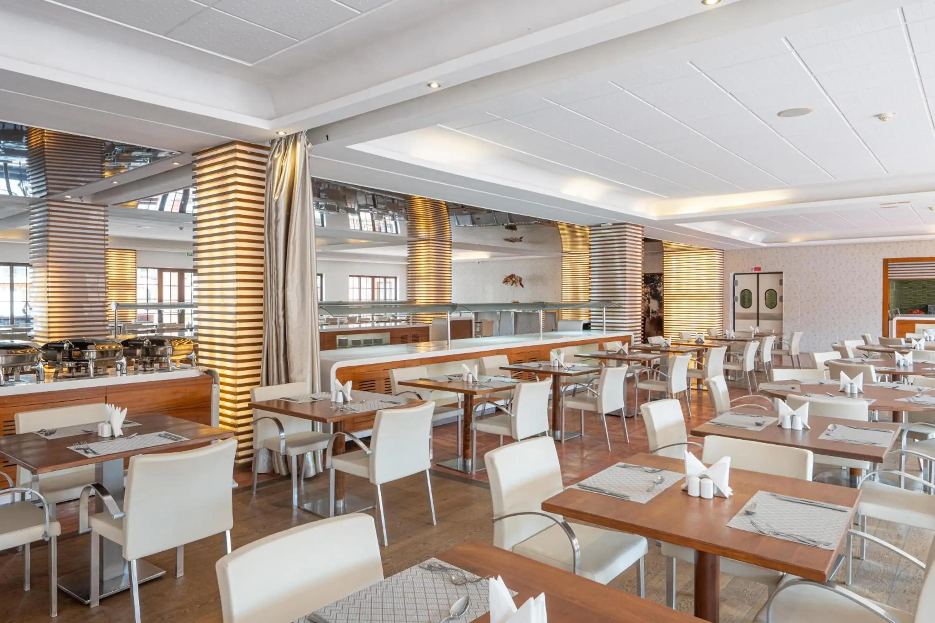 Restaurant/places to eat in Pickalbatros Hôtel Du Golf - Adults Friendly 16 Years Plus- All-Inclusive Restaurant/places to eat in Pickalbatros Hôtel Du Golf - Adults Friendly 16 Years Plus- All-Inclusive