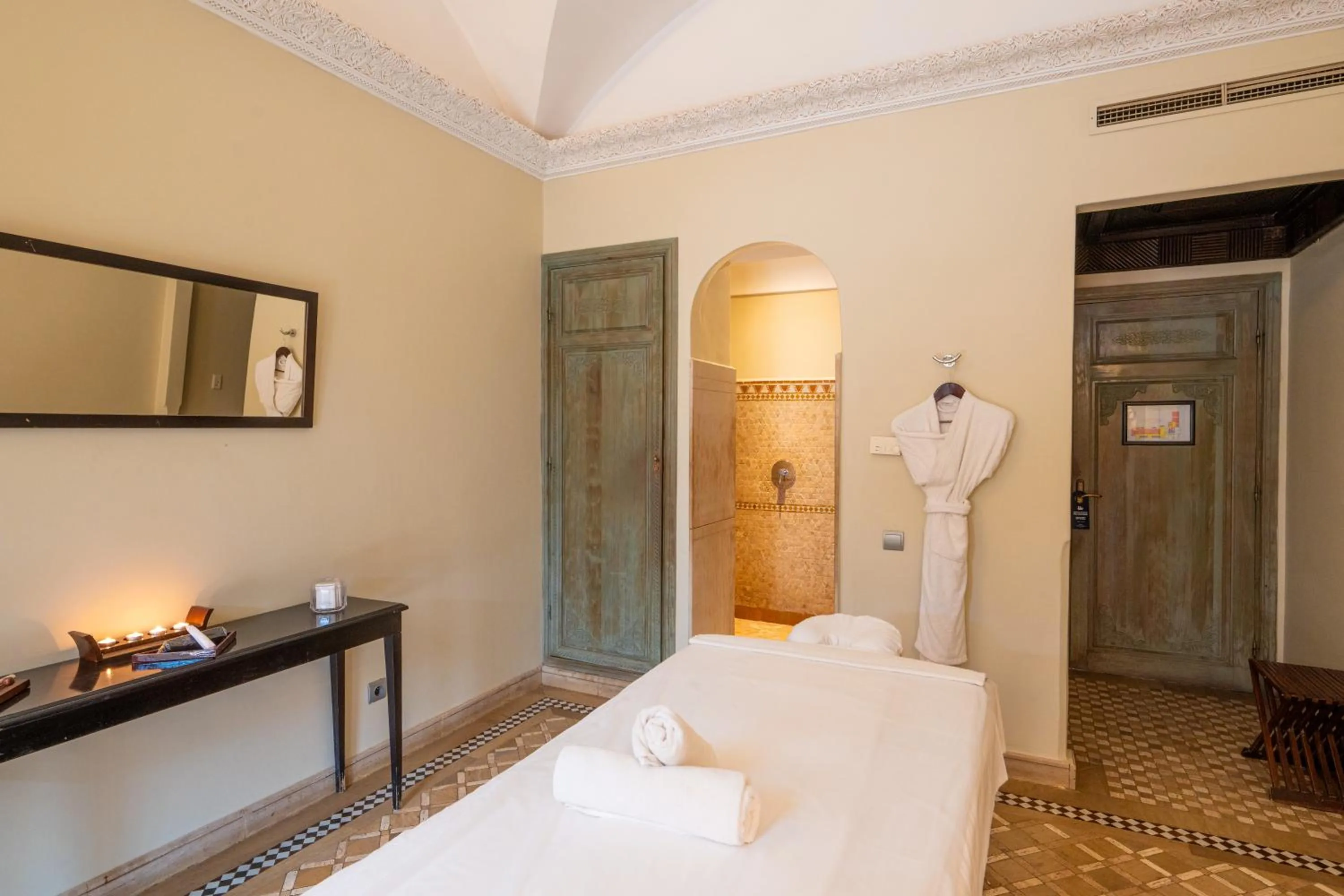 Massage, Bed in Pickalbatros Hôtel Du Golf - Adults Friendly 16 Years Plus- All-Inclusive