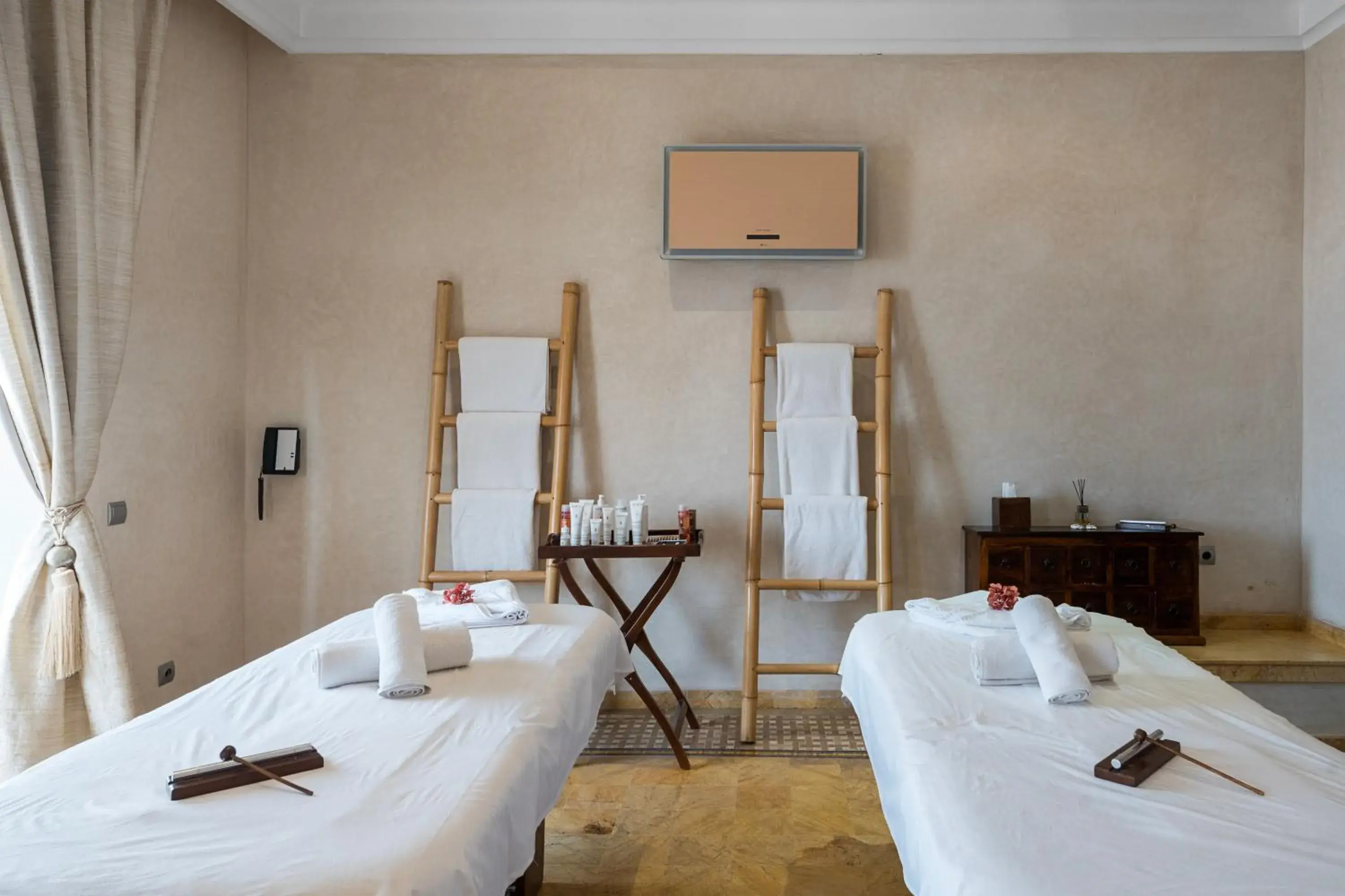 Massage, Bed in Pickalbatros Hôtel Du Golf - Adults Friendly 16 Years Plus- All-Inclusive Massage, Bed in Pickalbatros Hôtel Du Golf - Adults Friendly 16 Years Plus- All-Inclusive