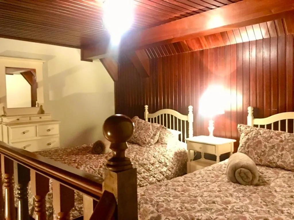 Bed in Center Suiço Flats