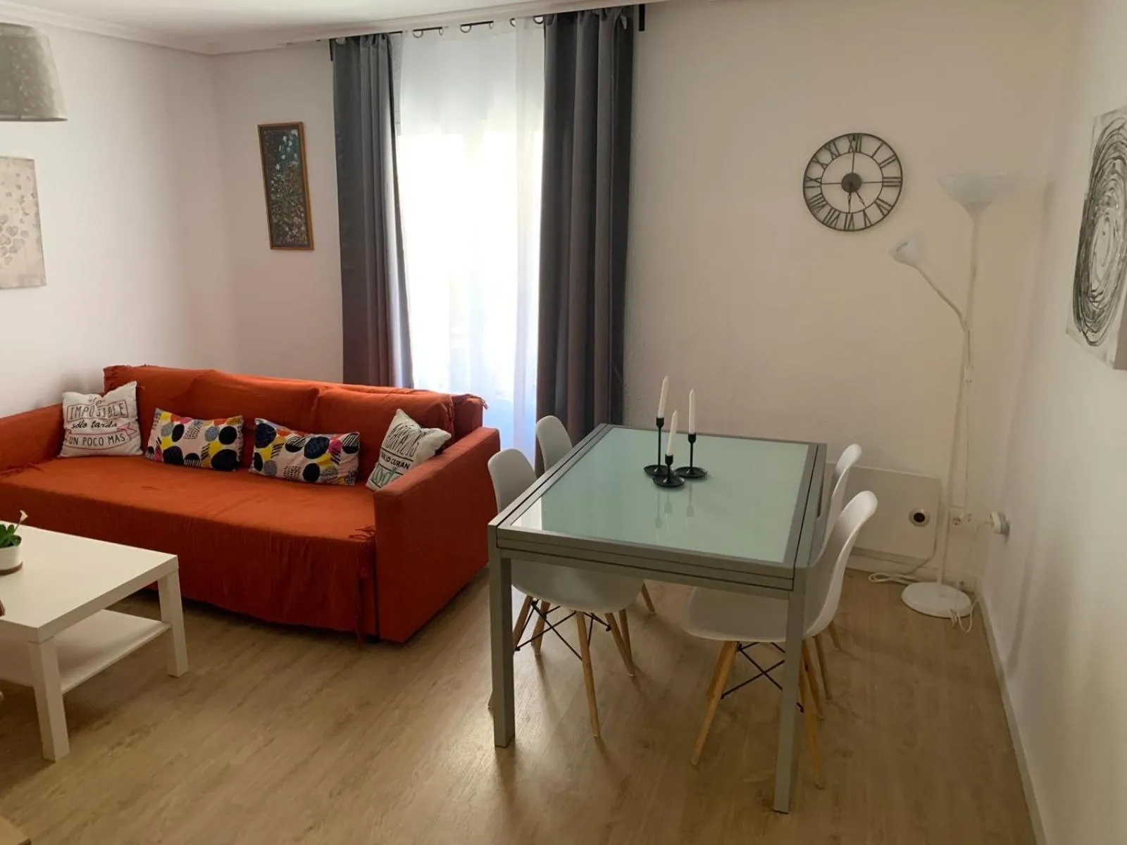 Living room in HabitaHost Colón