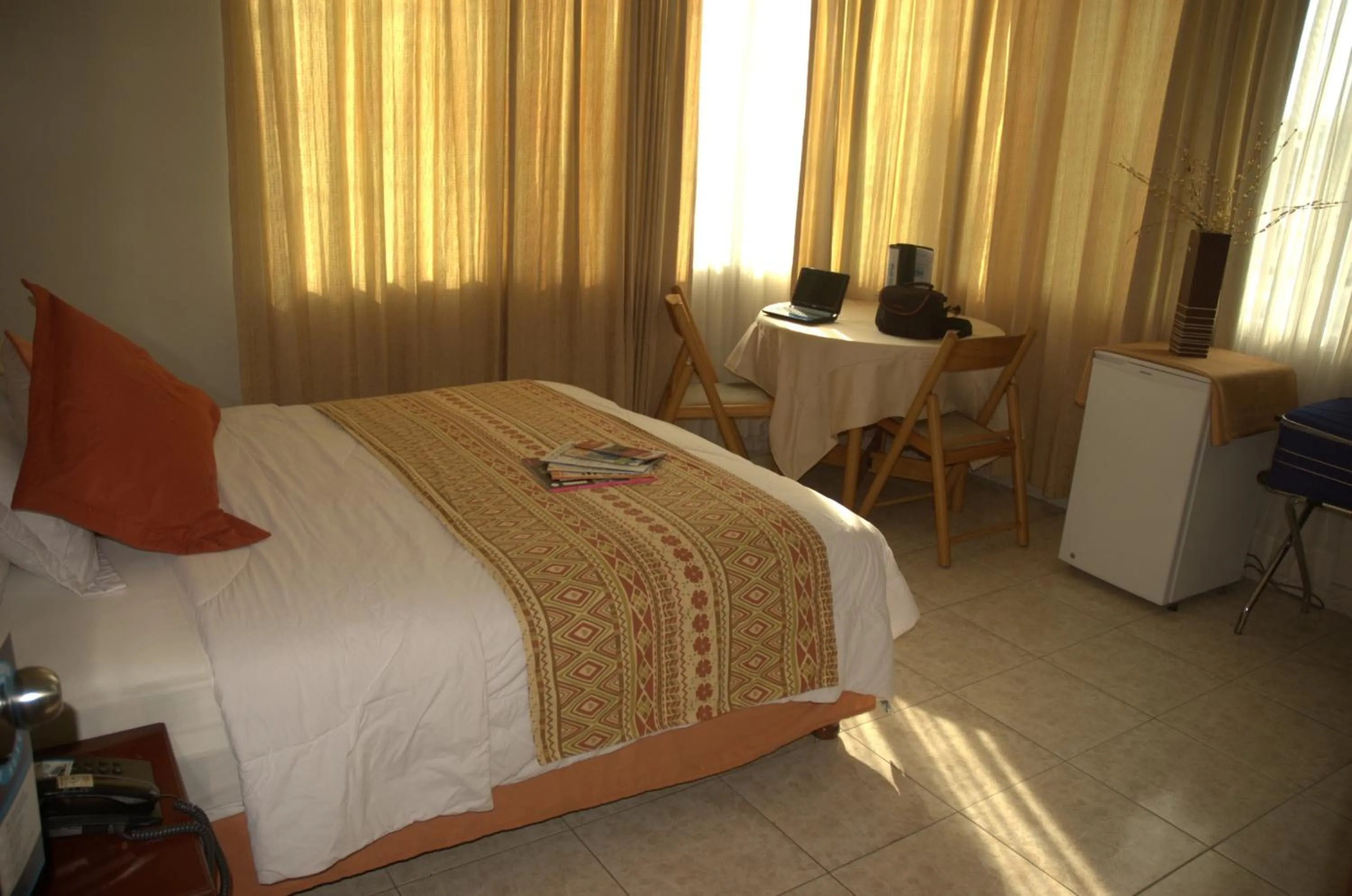 Photo of the whole room, Bed in Hotel Air Suites