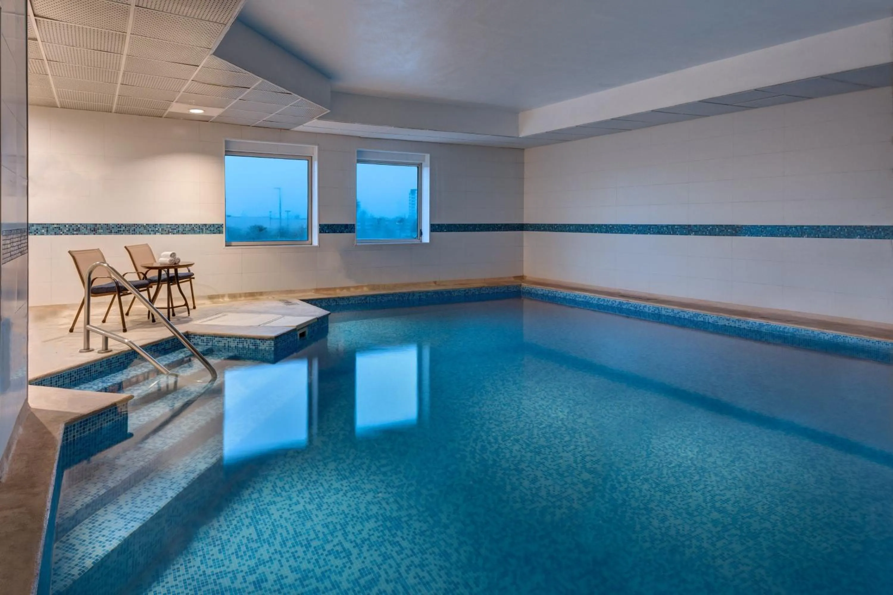 Swimming pool in Four Points by Sheraton Monterrey Linda Vista